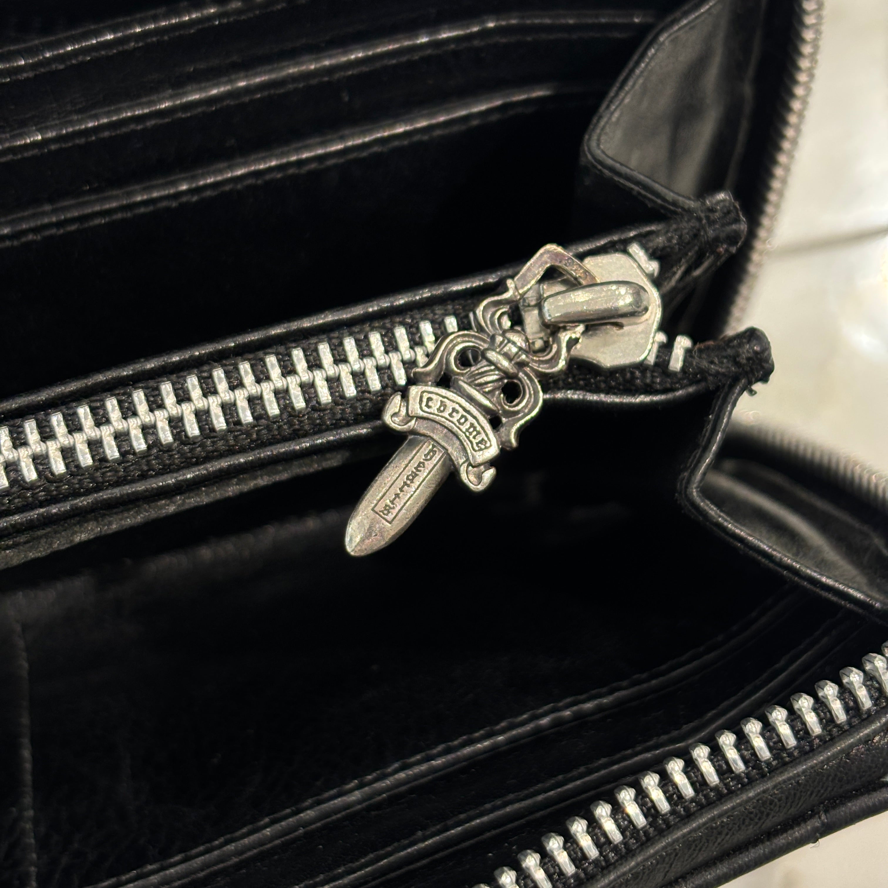 CHROME HEARTS Multi Cemetery Cross Leather Patch Wallet クロム