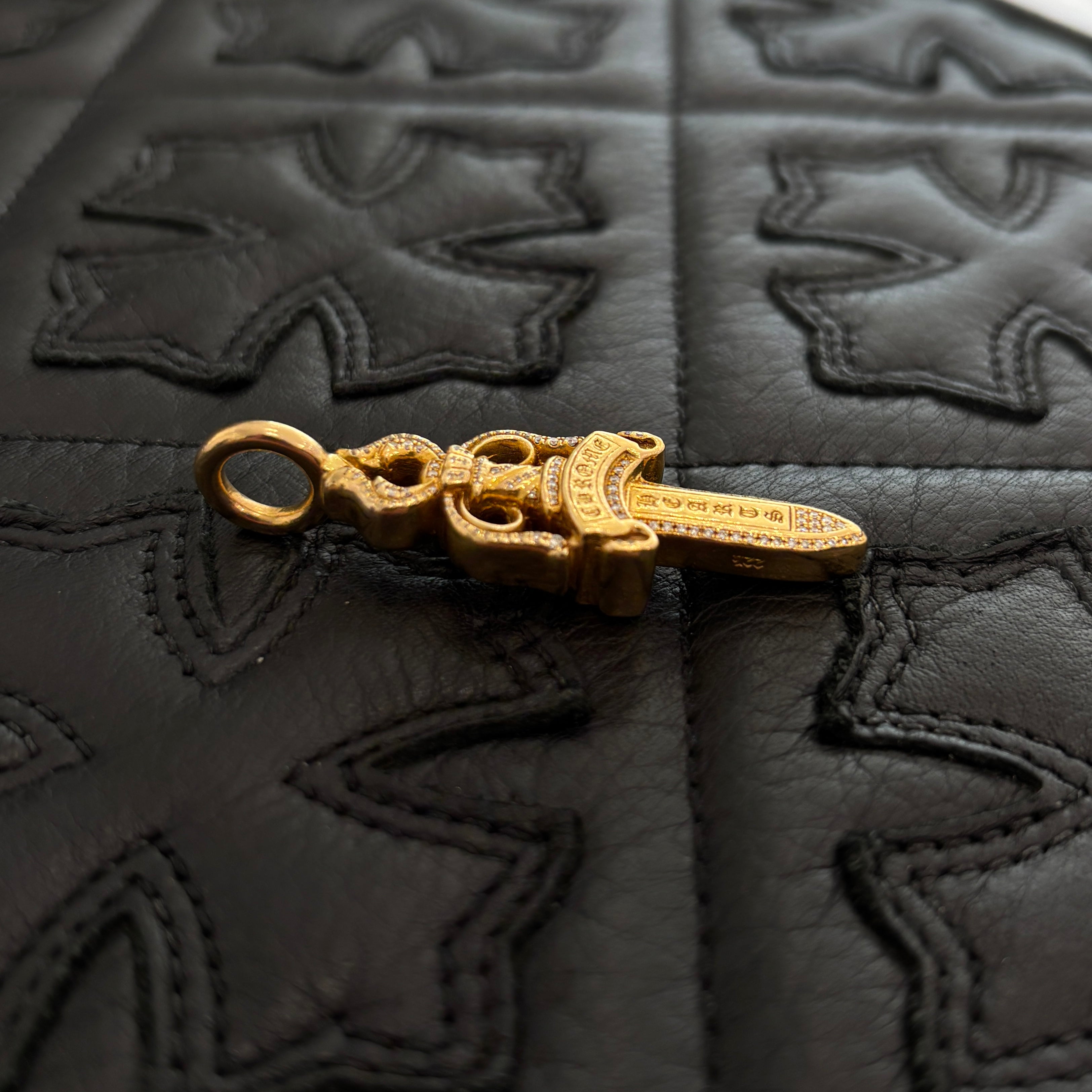 CHROME HEARTS 22K Double Dagger Pave Diamond Pendant Top クロムハーツ 22K ダブルダガー パヴェダイヤモンド ペンダントトップ