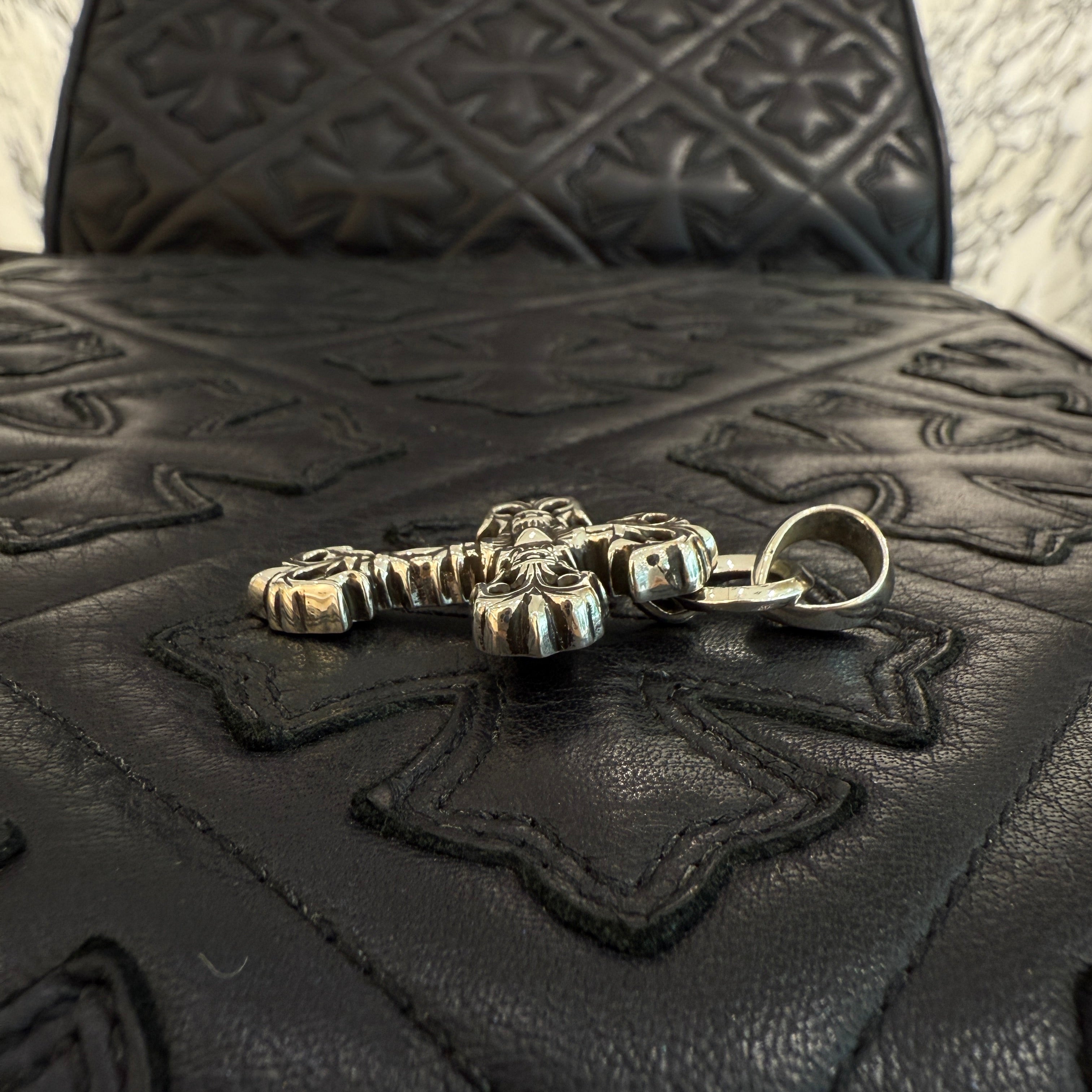 CHROME HEARTS Filigree CH Cross XS Pendant Top With Bail クロムハーツ フィリグリー CHクロス XS ペンダントトップ ウィズ ベイル