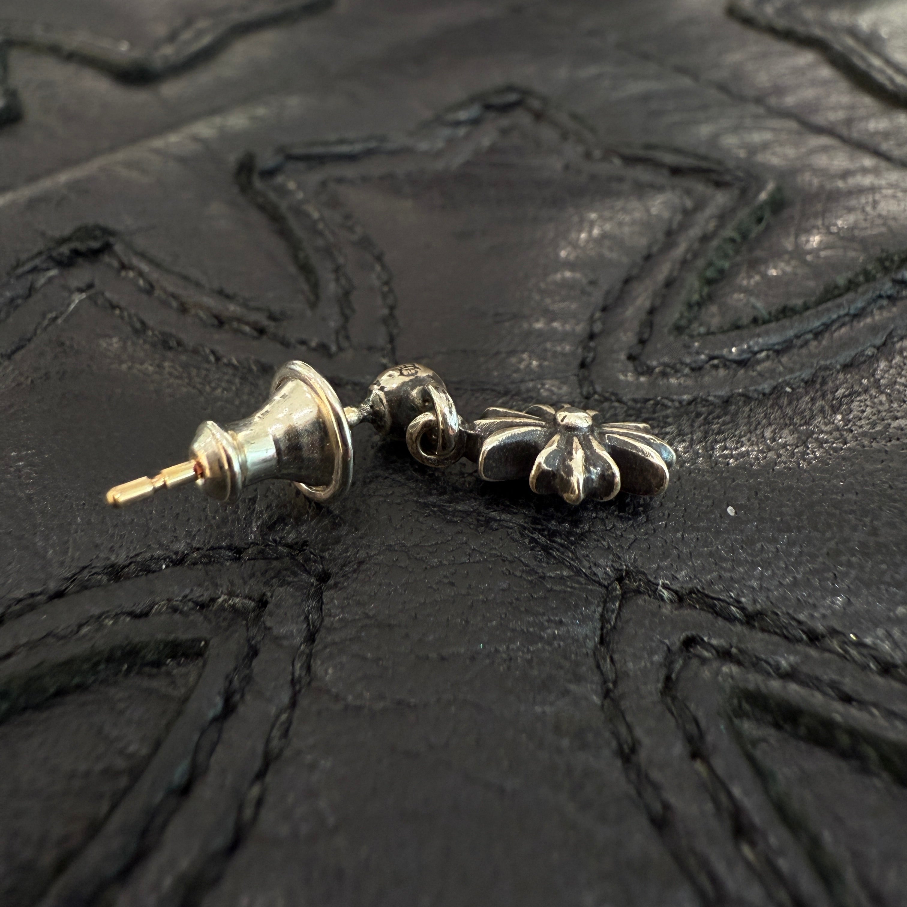 CHROME HEARTS Tiny E CH Cross Earring クロムハーツ タイニーE CHクロス ピアス