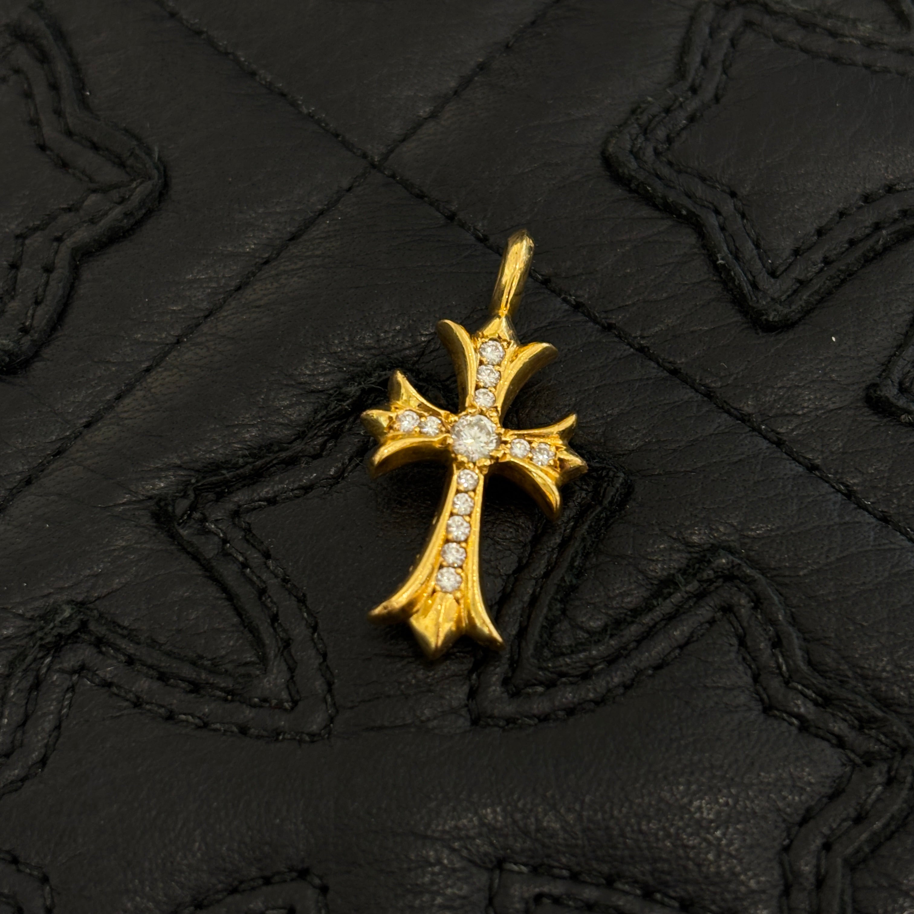 CHROME HEARTS 22K Tiny Fat Cross Pave Diamond Pendant Top クロムハーツ 22K タイニーファットクロス パヴェダイヤモンド ペンダントトップ