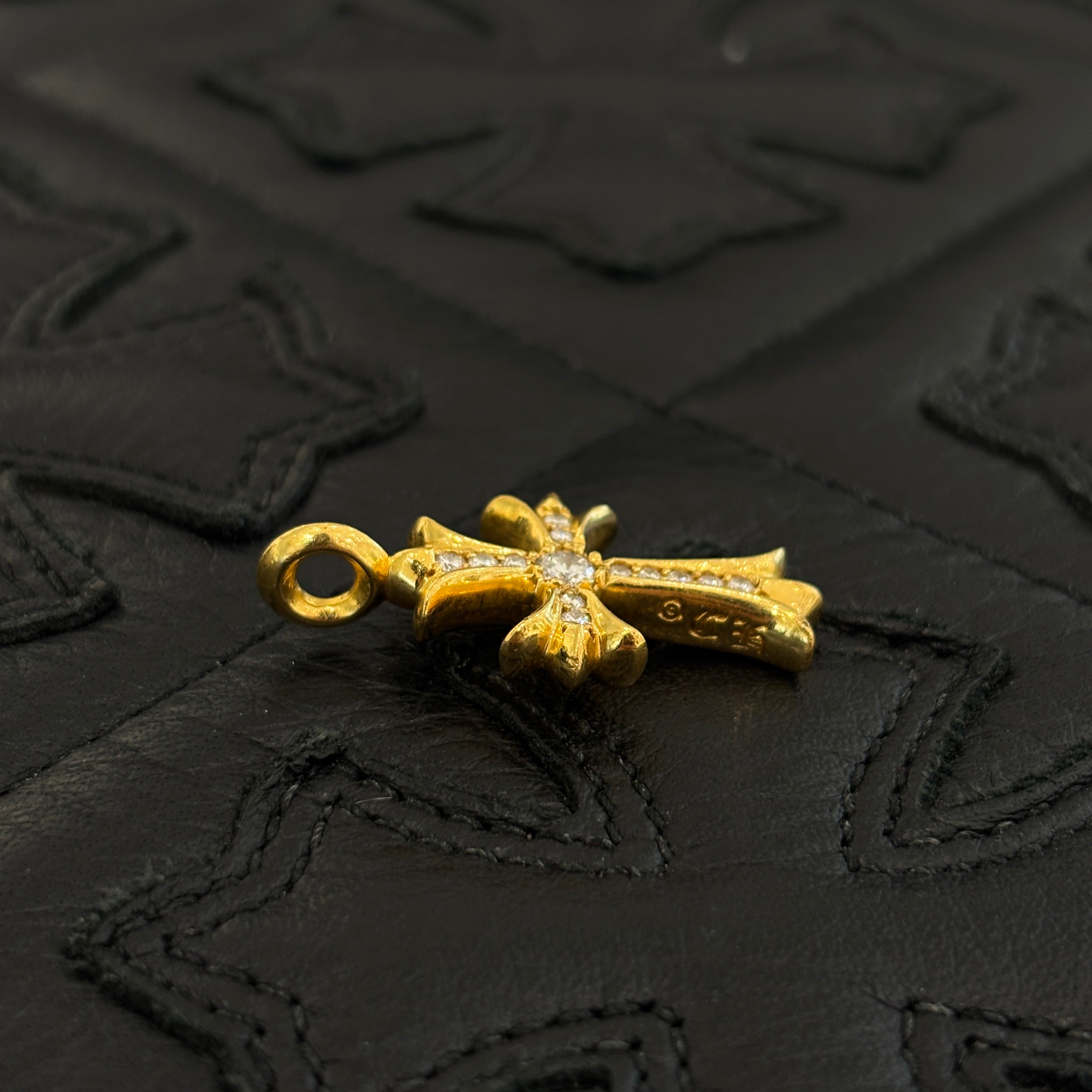CHROME HEARTS 22K Tiny Fat Cross Pave Diamond Pendant Top クロムハーツ 22K タイニーファットクロス パヴェダイヤモンド ペンダントトップ