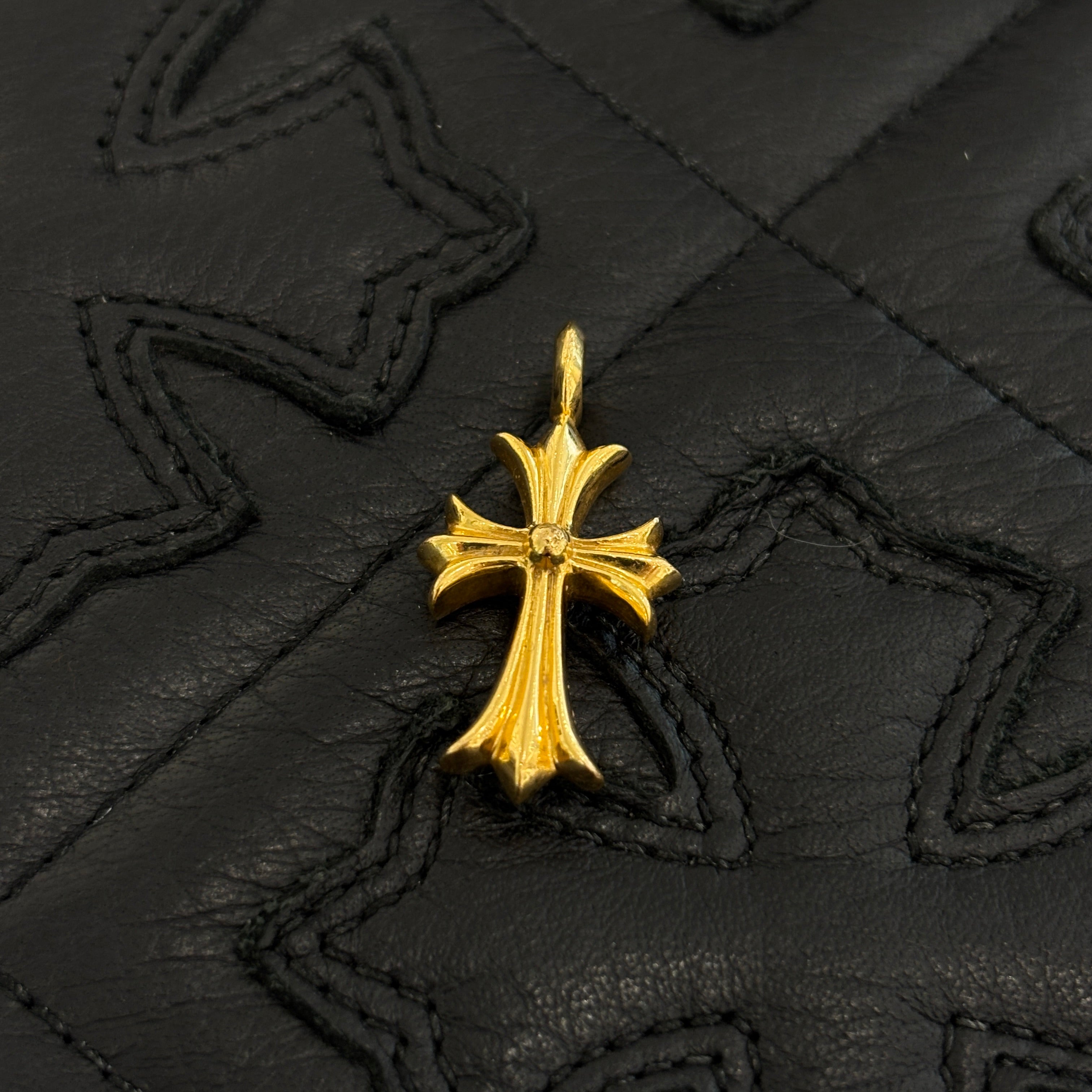 CHROME HEARTS 22K Tiny Fat Cross Pave Diamond Pendant Top クロムハーツ 22K タイニーファットクロス パヴェダイヤモンド ペンダントトップ