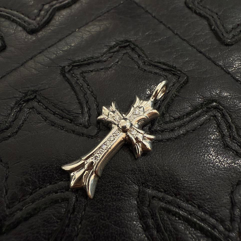 CHROME HEARTS 18KWG Double CH Cross Charm Pave Diamond Pendant Top