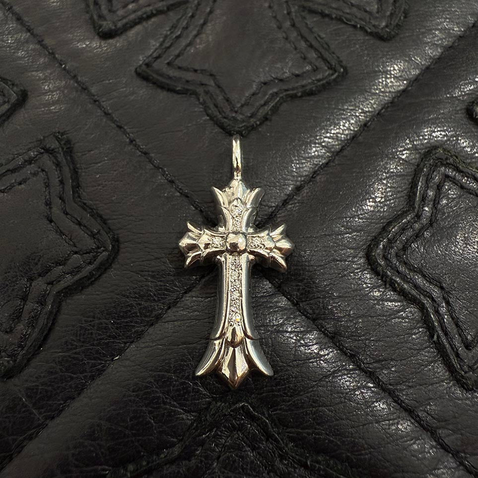 CHROME HEARTS 18KWG Double CH Cross Charm Pave Diamond Pendant Top クロムハーツ 18KWG ダブルCHクロス チャーム パヴェダイヤモンド ペンダントトップ