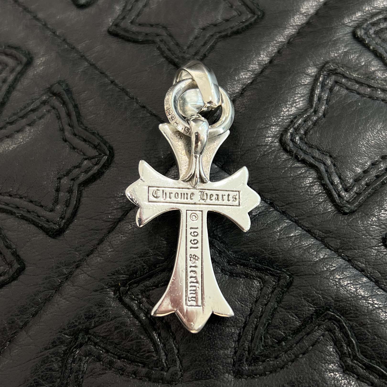 CHROME HEARTS Small CH Cross Pendant With Bail クロムハーツ スモール CHクロス ペンダント ウィズ ベイル シルバー925