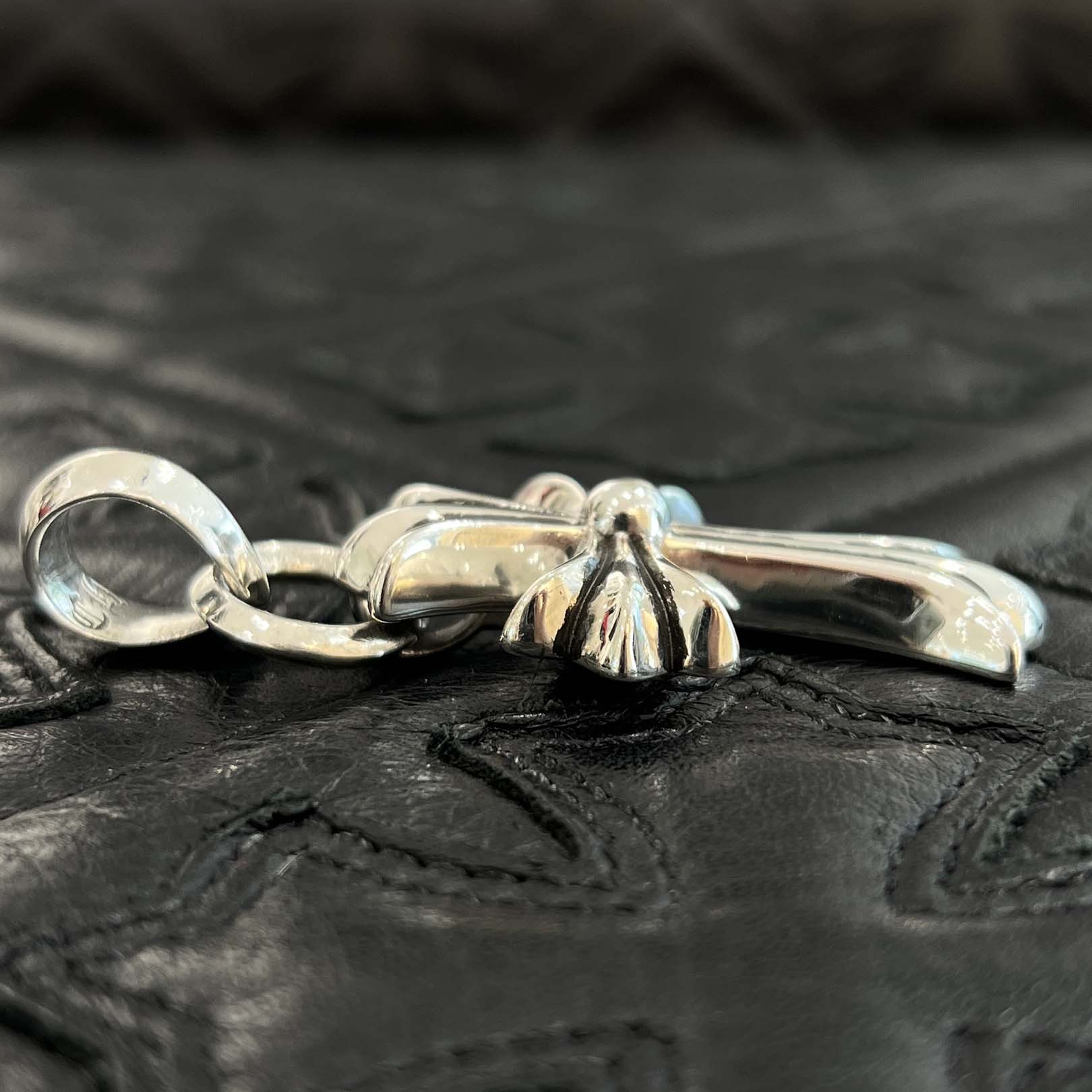 CHROME HEARTS Small CH Cross Pendant With Bail クロムハーツ スモール CHクロス ペンダント ウィズ ベイル シルバー925