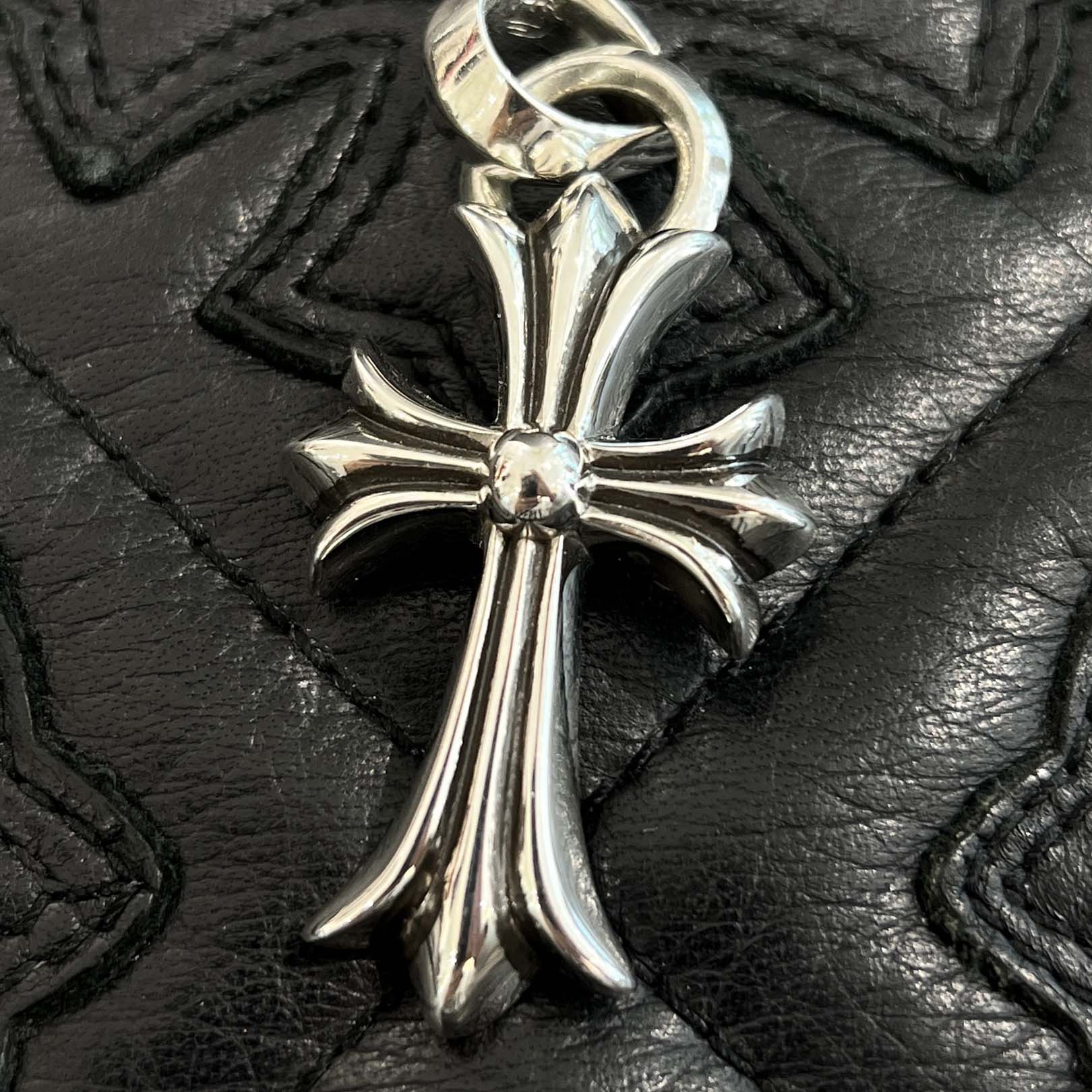 CHROME HEARTS Small CH Cross Pendant With Bail クロムハーツ スモール CHクロス ペンダント ウィズ ベイル シルバー925