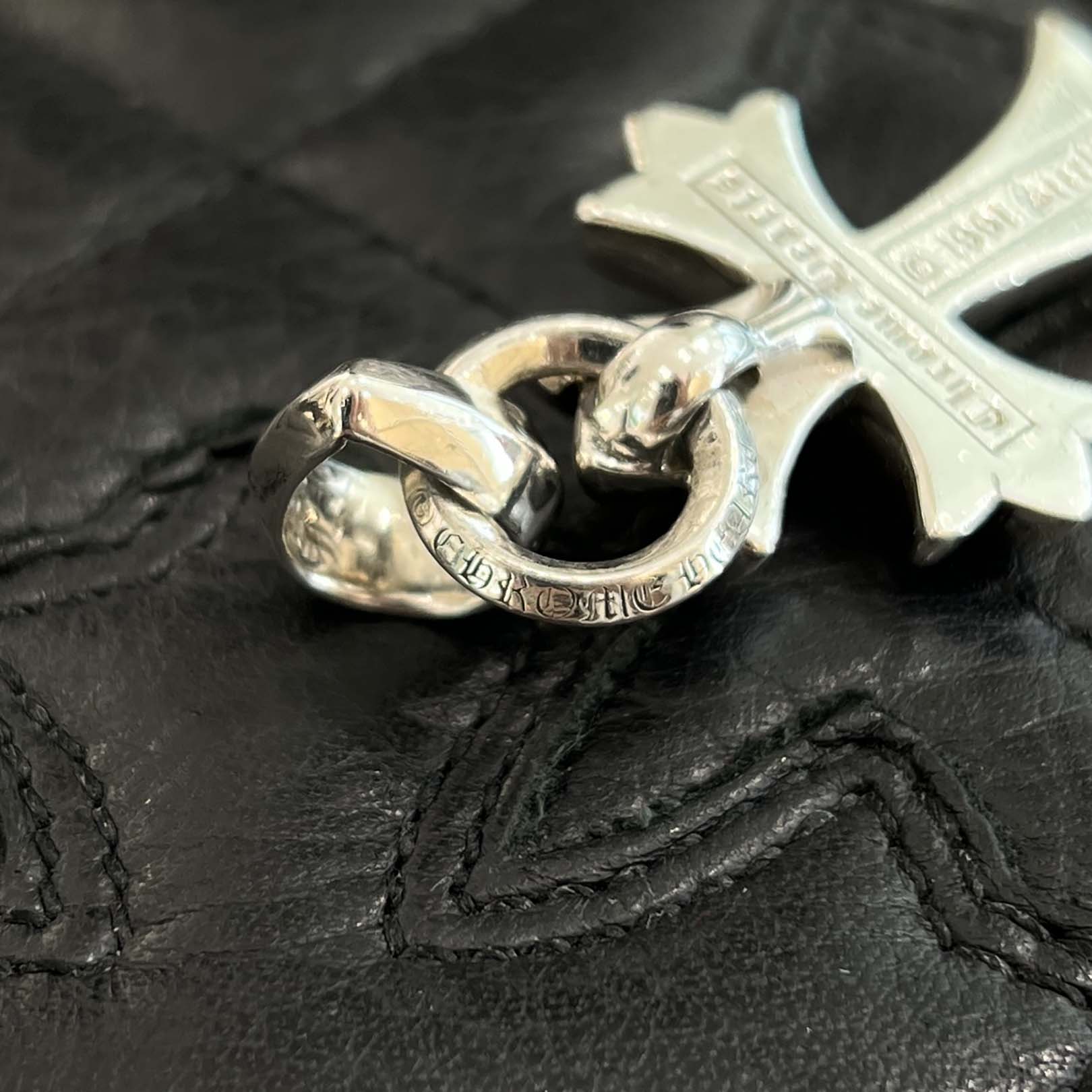 CHROME HEARTS Small CH Cross Pendant With Bail クロムハーツ スモール CHクロス ペンダント ウィズ ベイル シルバー925
