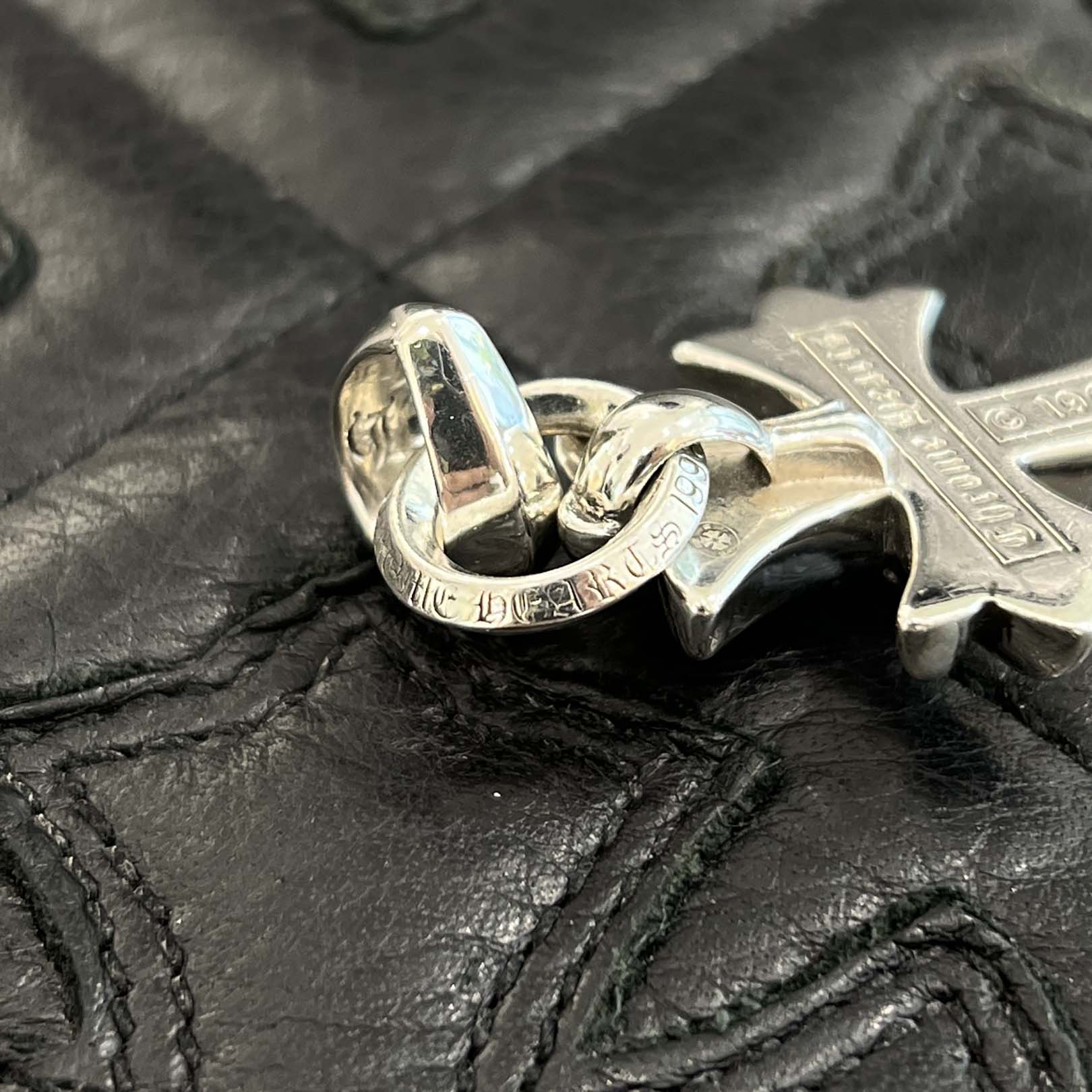 CHROME HEARTS Small CH Cross Pendant With Bail クロムハーツ スモール CHクロス ペンダント ウィズ ベイル シルバー925