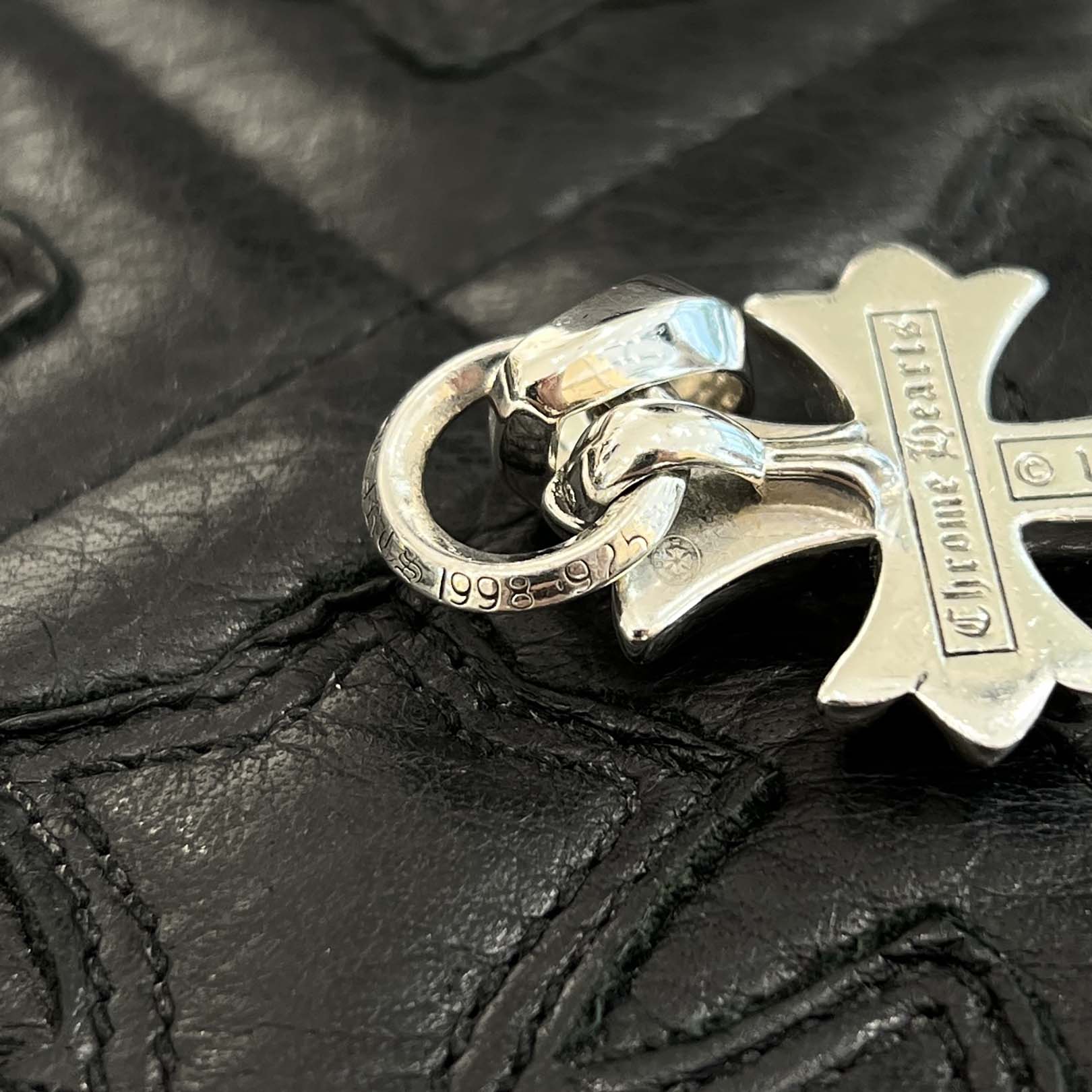 CHROME HEARTS Small CH Cross Pendant With Bail クロムハーツ スモール CHクロス ペンダント ウィズ ベイル シルバー925