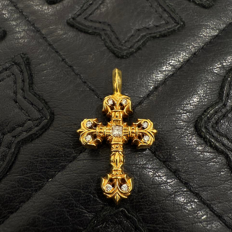 CHROME HEARTS 22K Tiny Filigree Cross Pave Diamond Pendent Top クロムハーツ 22K タイニー フィリグリークロス パヴェダイヤモンド ペンダント トップ