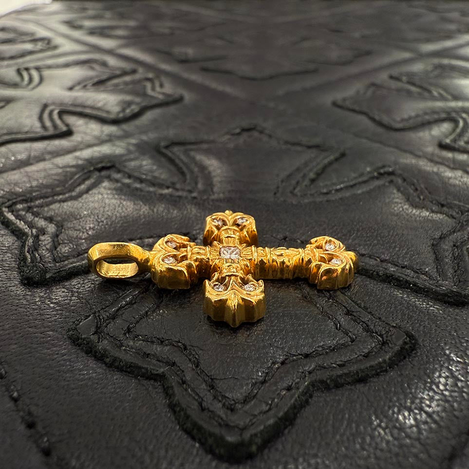 CHROME HEARTS 22K Tiny Filigree Cross Pave Diamond Pendent Top クロムハーツ 22K タイニー フィリグリークロス パヴェダイヤモンド ペンダント トップ