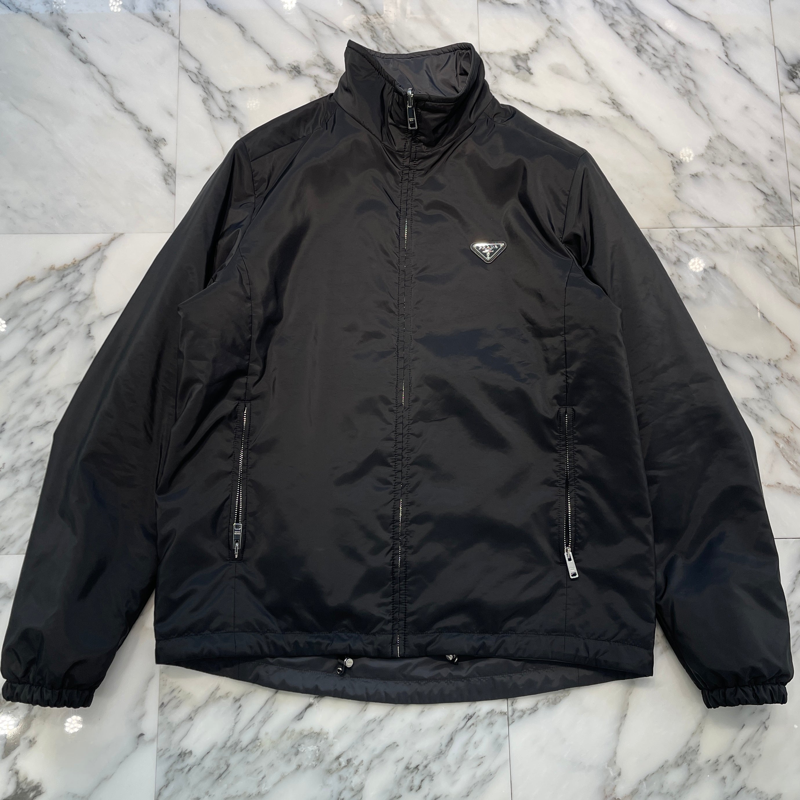 PRADA 2023AW Silver Plate Reversible Puffy Jacket SGB223 R232 1060 Size 54 プラダ シルバープレート リバーシブルパフィジャケットサイズ54