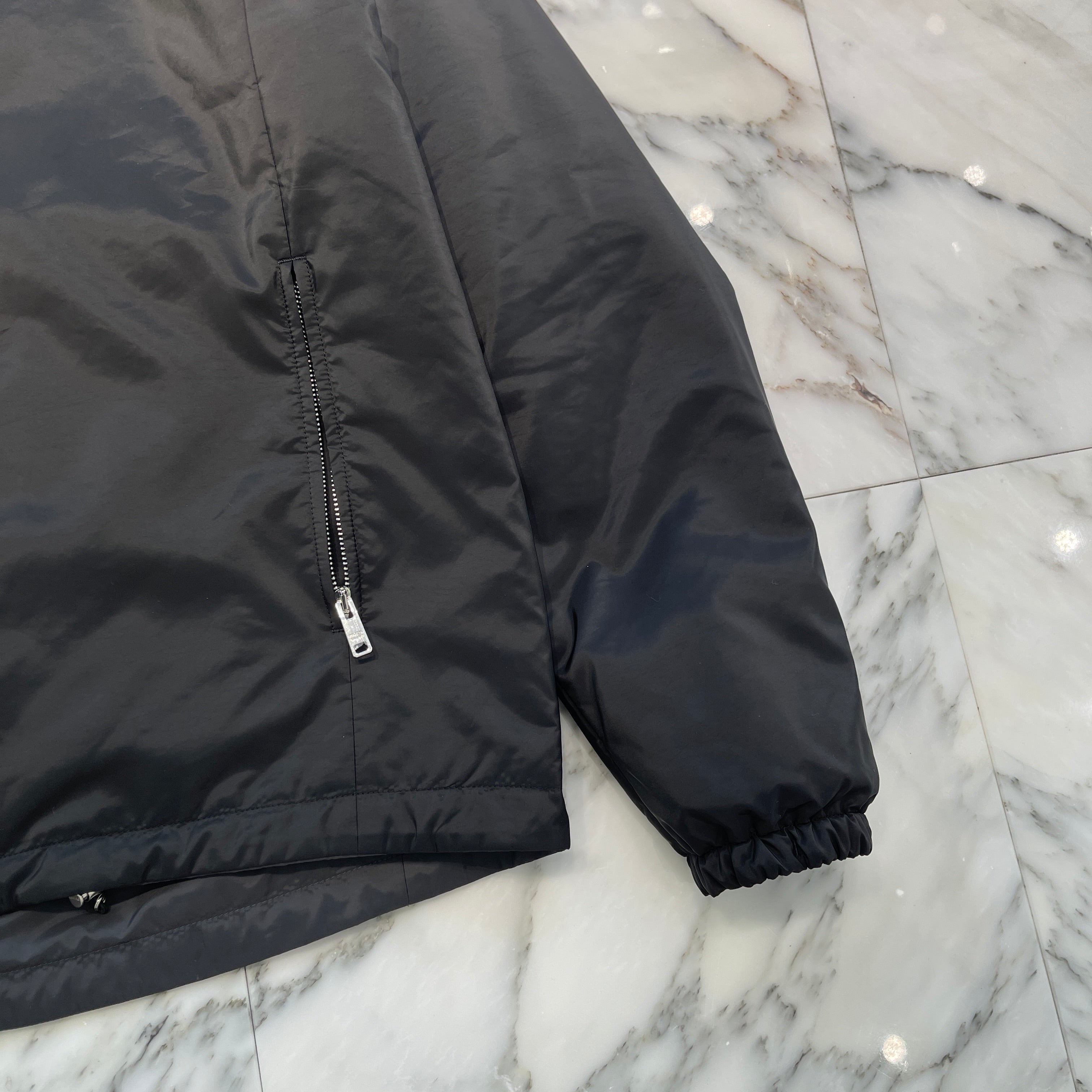 PRADA 2023AW Silver Plate Reversible Puffy Jacket SGB223 R232 1060 Size 54 プラダ シルバープレート リバーシブルパフィジャケットサイズ54