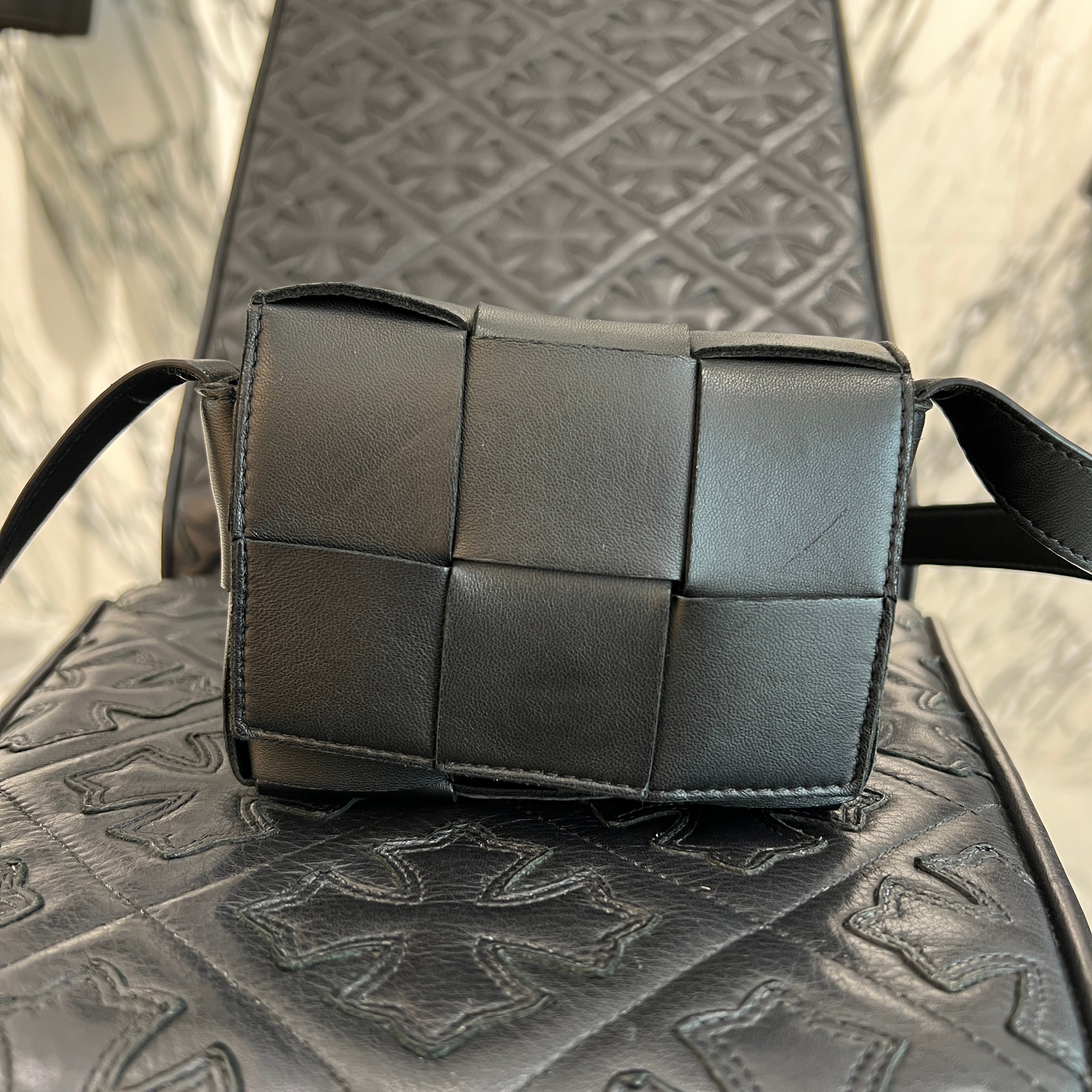 BOTTEGA VENETTA Candy Cassette Mini Shoulder Bag 666688VMAY18425 ボッテガヴェネタ キャンディ カセット ミニ ショルダーバッグ