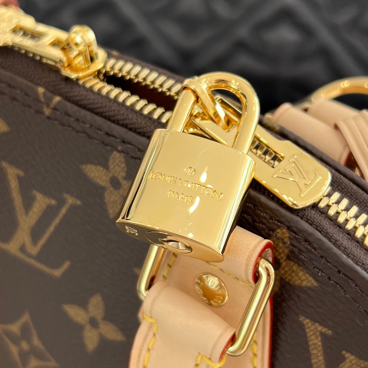 LOUIS VUITTON Alma BB Monogram 2 Way Bag M46990 ルイヴィトン アルマBB モノグラム 2WAY バッグ