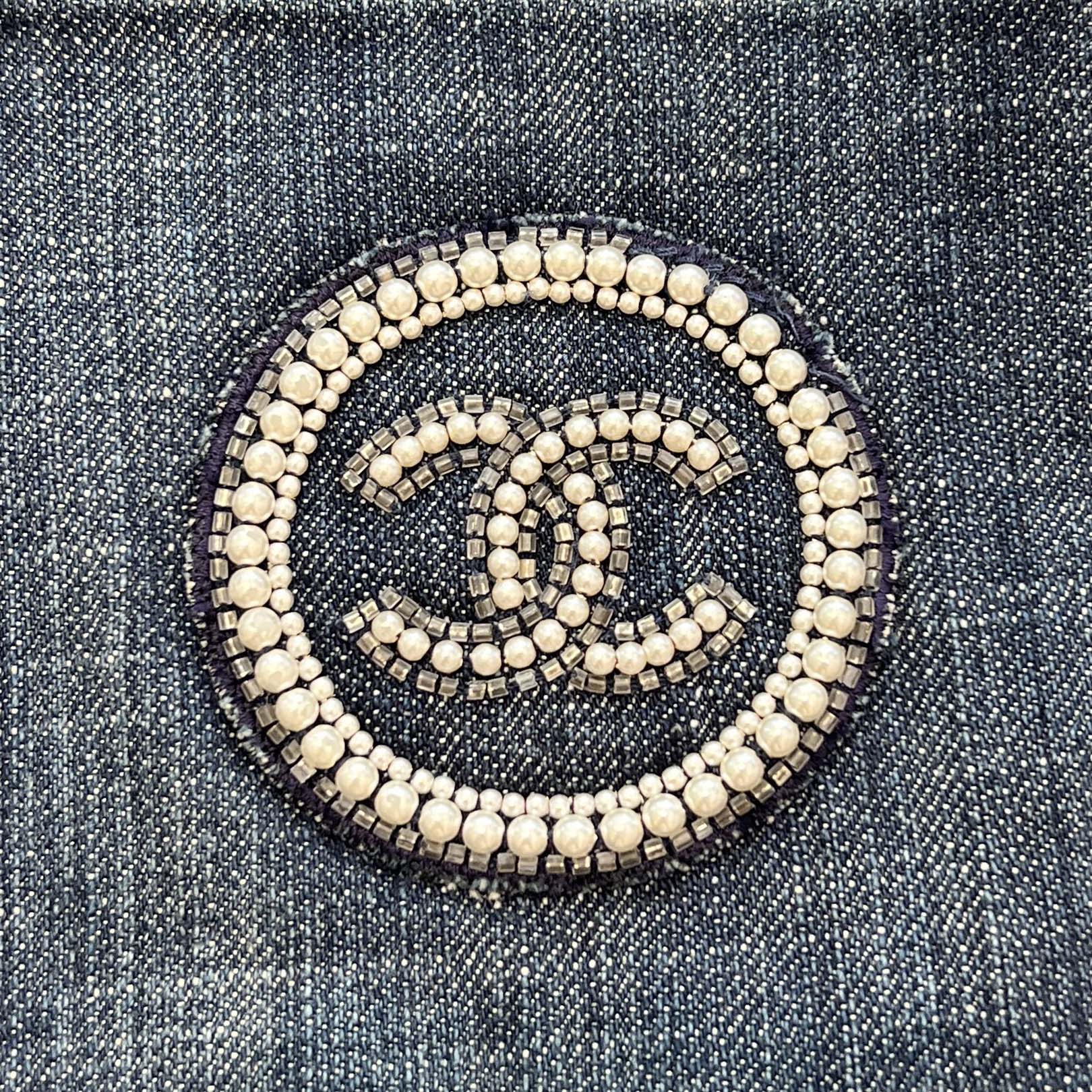 CHANEL Coco Button Pearl Rhinestone Denim Pants P25297 Size 34 シャネル ココボタン パールラインストーンデニムパンツ サイズ34