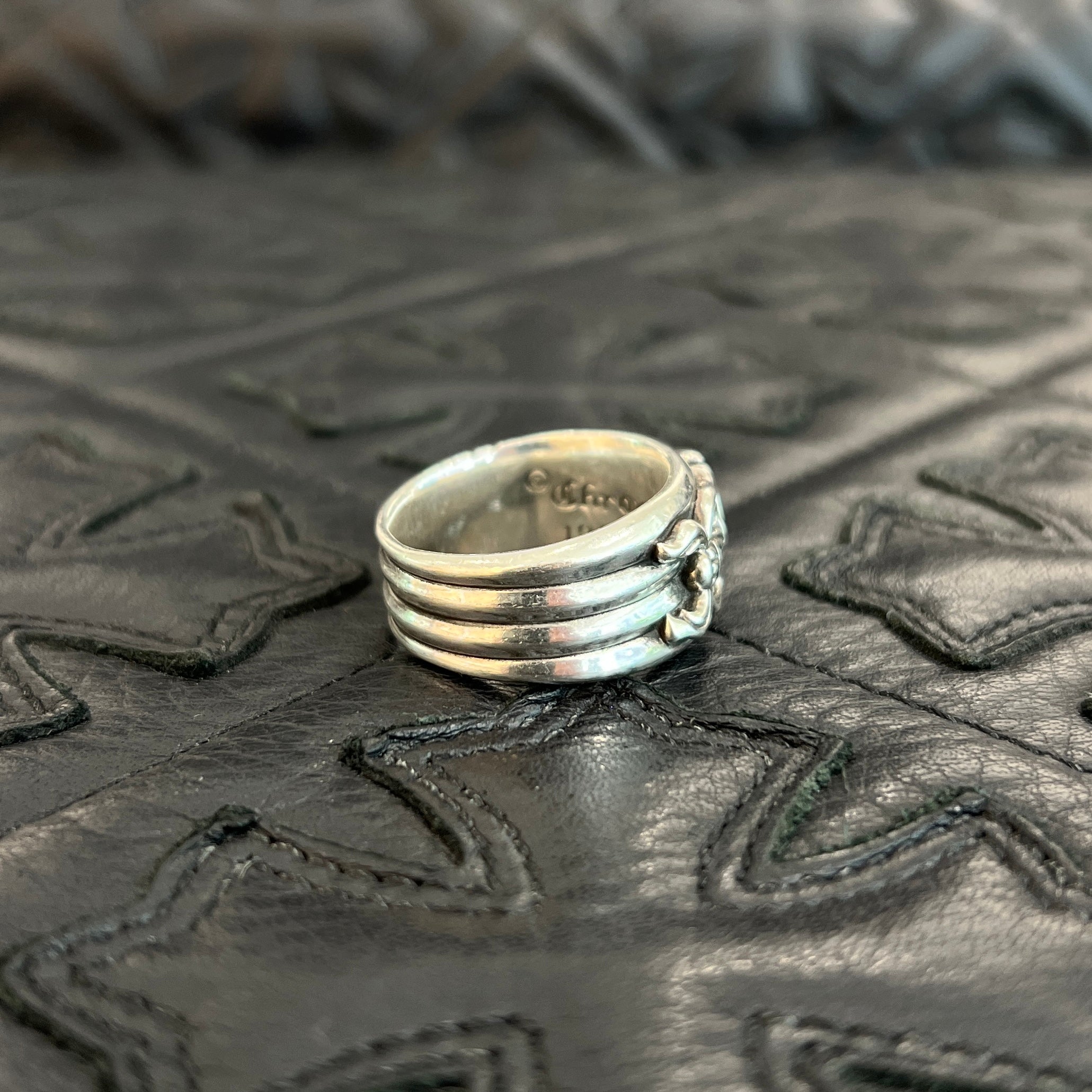 Chrome Hearts ダガーリング シルバー