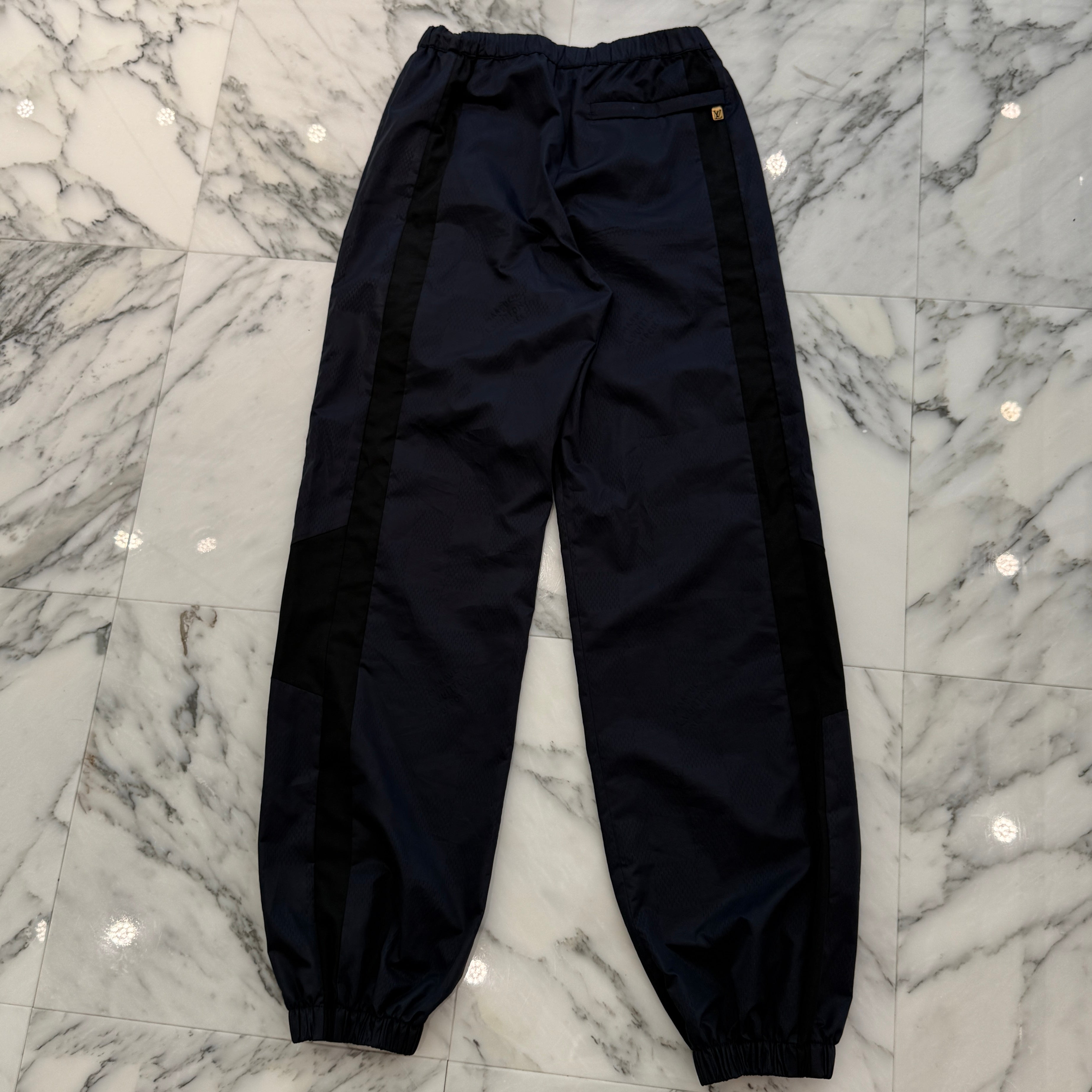 LOUIS VUITTON 2025SS Nylon Travel Track Pants 1AGJKW Size 44 ルイヴィトン ナイロントラベル トラックパンツ サイズ44