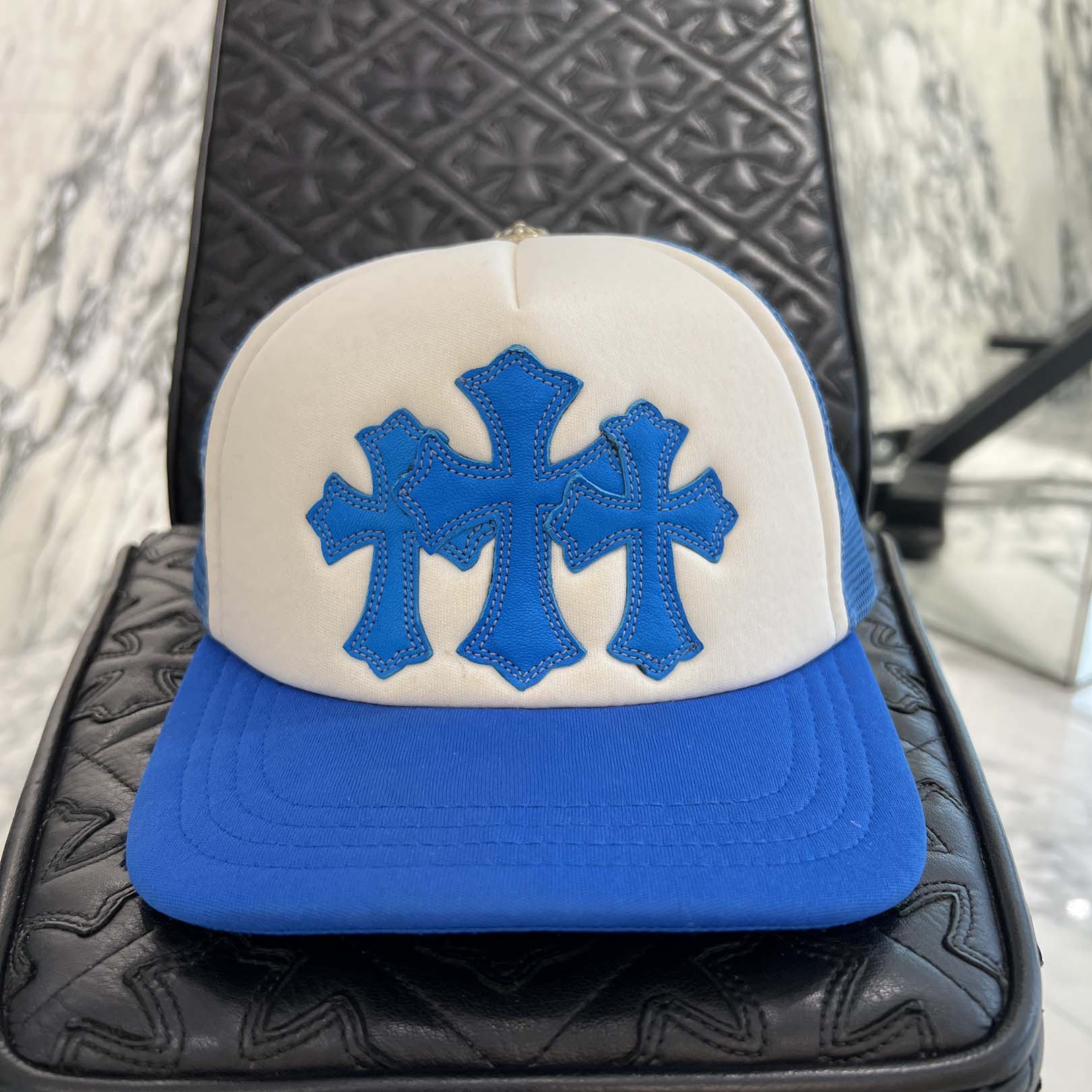チ*通様 クロムハーツ　キャップ CHROME HEARTS Triple Cross Patch Trucker Cap Size ONE SIZE (53-60