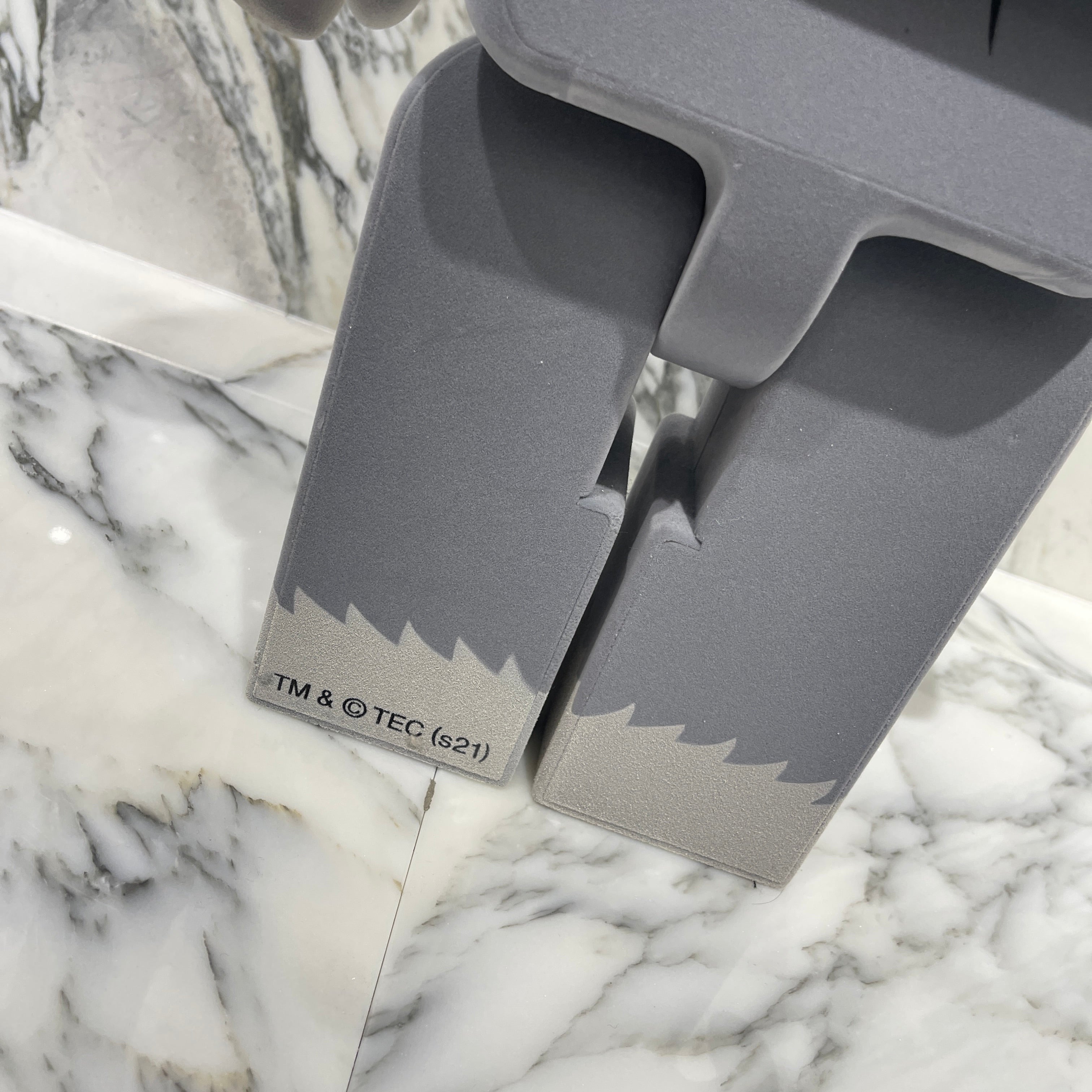 MEDICOM TOY 2020SS BE@RBRICK Tom And Jerry Flocked TOM 1000％ 1000TOM メディコムトイ ベアブリック トムとジェリー フロックド トム 1000%