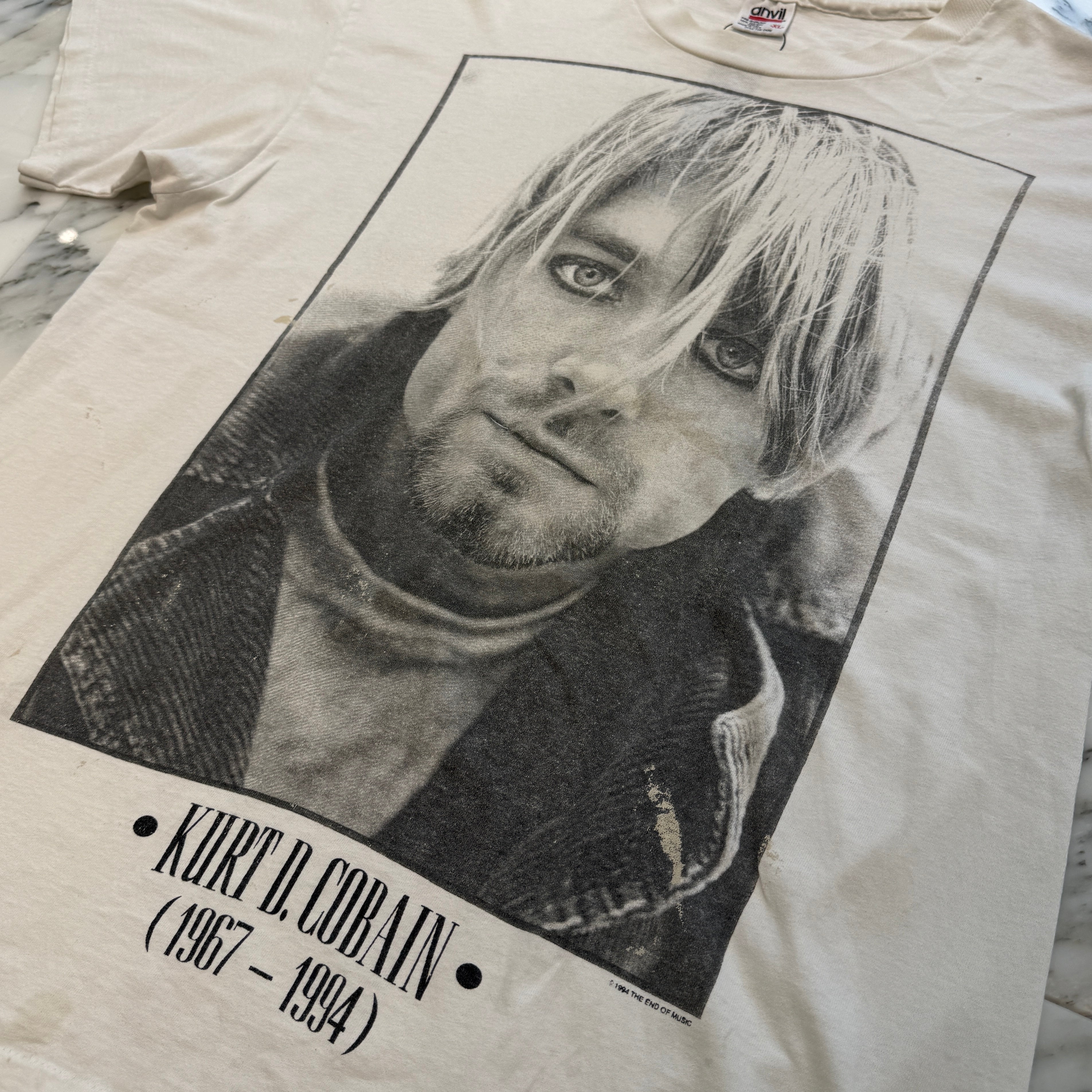 Vintage 90's Nirvana Kurt Cobain Memorial anvil S/S Tee Size XL
