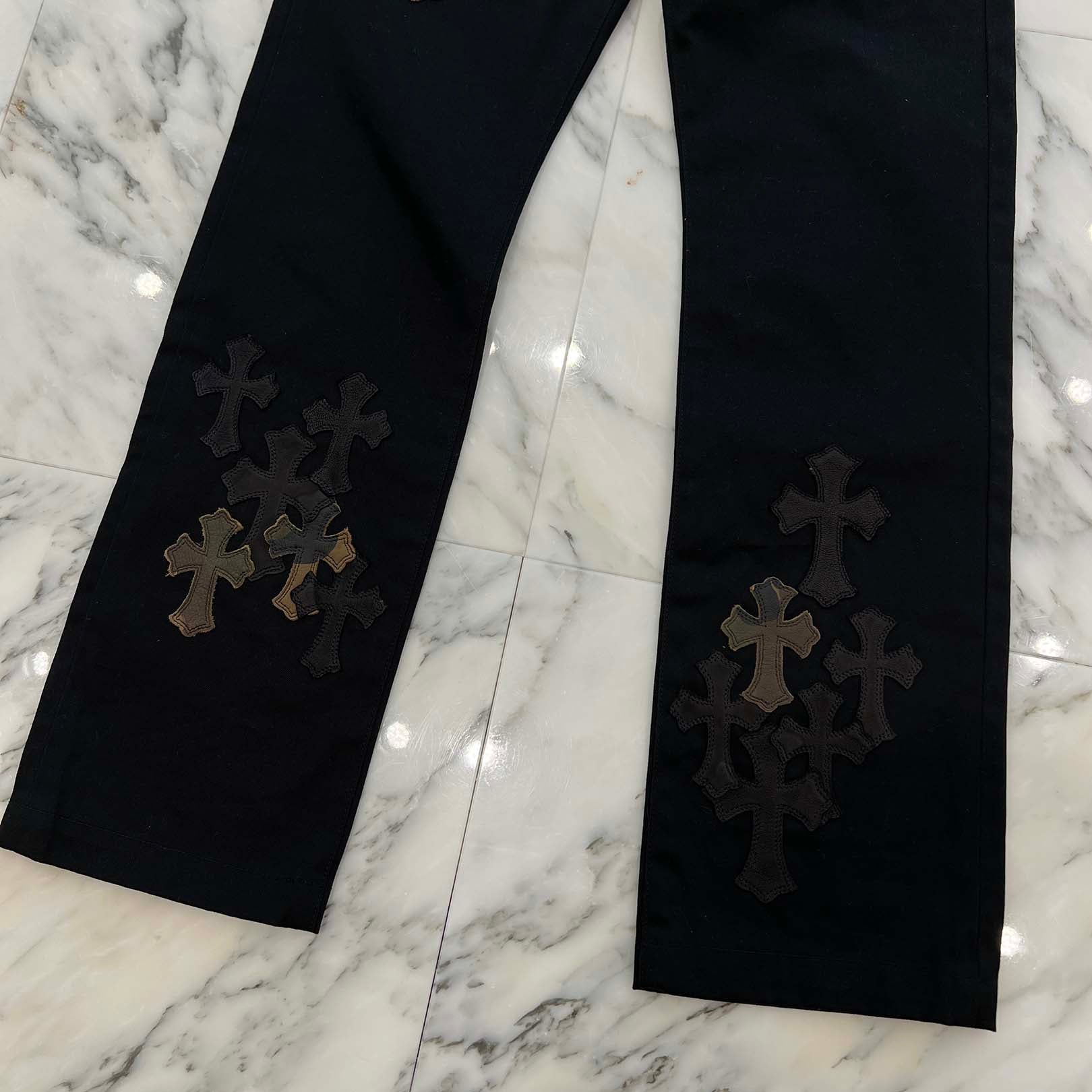CHROME HEARTS Cemetery Cross Camo Leather Patch Cotton Chino Pants Size 27 クロムハーツ セメタリー クロス カモレザー パッチ コットン チノパンツ ブラック サイズ27