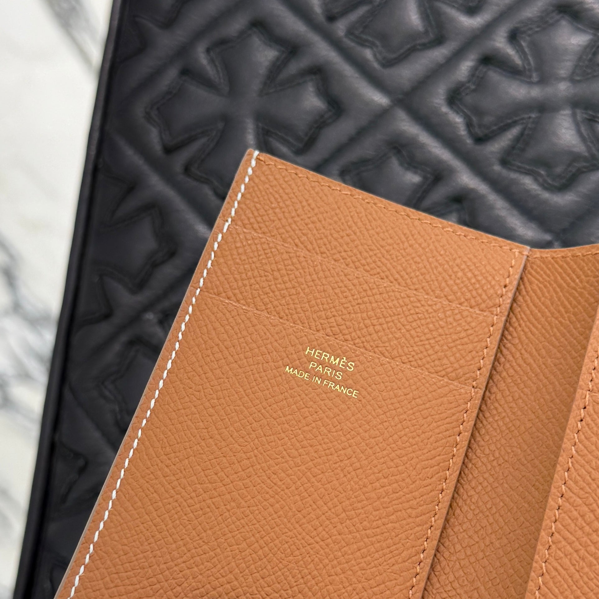 HERMES Bearn Combine Verso Wallet "Craie × Gold" W刻印 エルメス ベアン コンビネ ヴェルソ ウォレット "クレ×ゴールド" W刻印