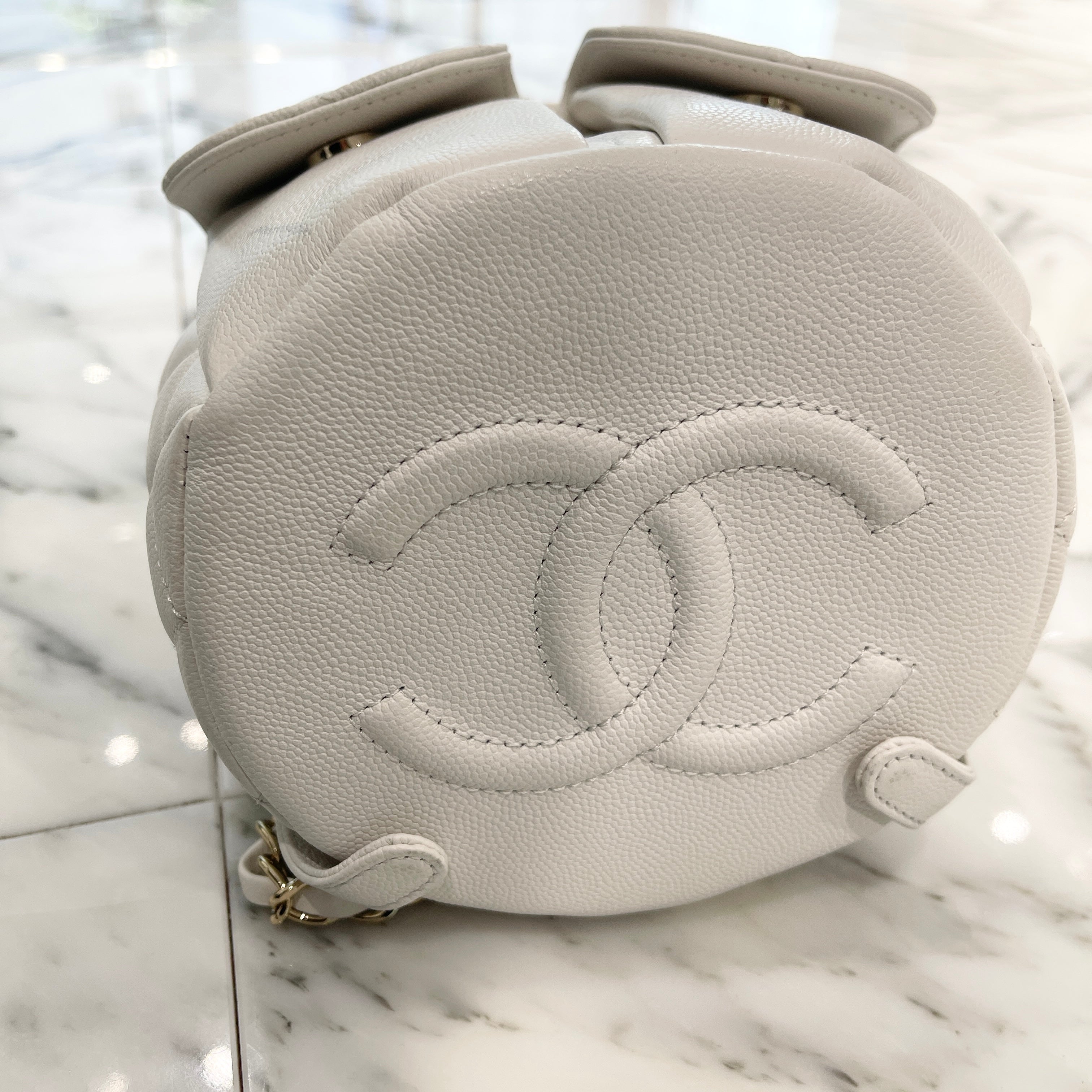 CHANEL 2022 Cruise Matelasse Coco Mark Caviar Skin Back Pack AS3290 シャネル 2022クルーズ マトラッセ ココマーク キャビアスキン バックパック