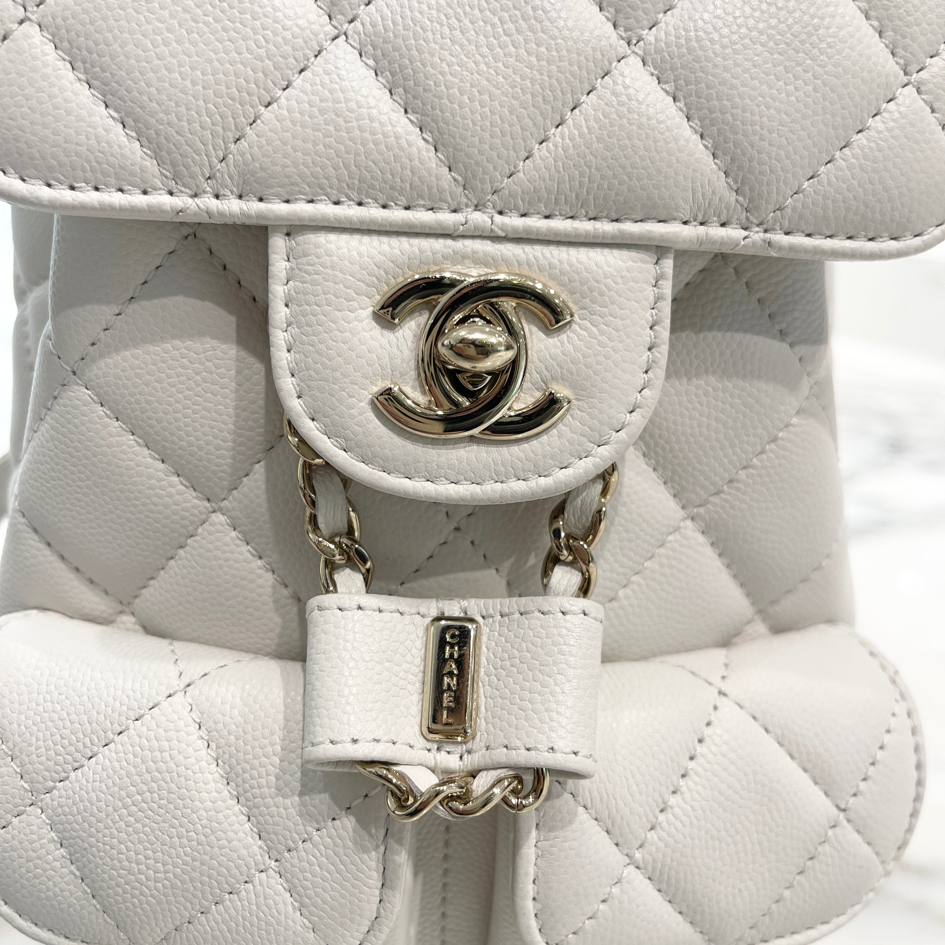 CHANEL 2022 Cruise Matelasse Coco Mark Caviar Skin Back Pack AS3290 シャネル 2022クルーズ マトラッセ ココマーク キャビアスキン バックパック