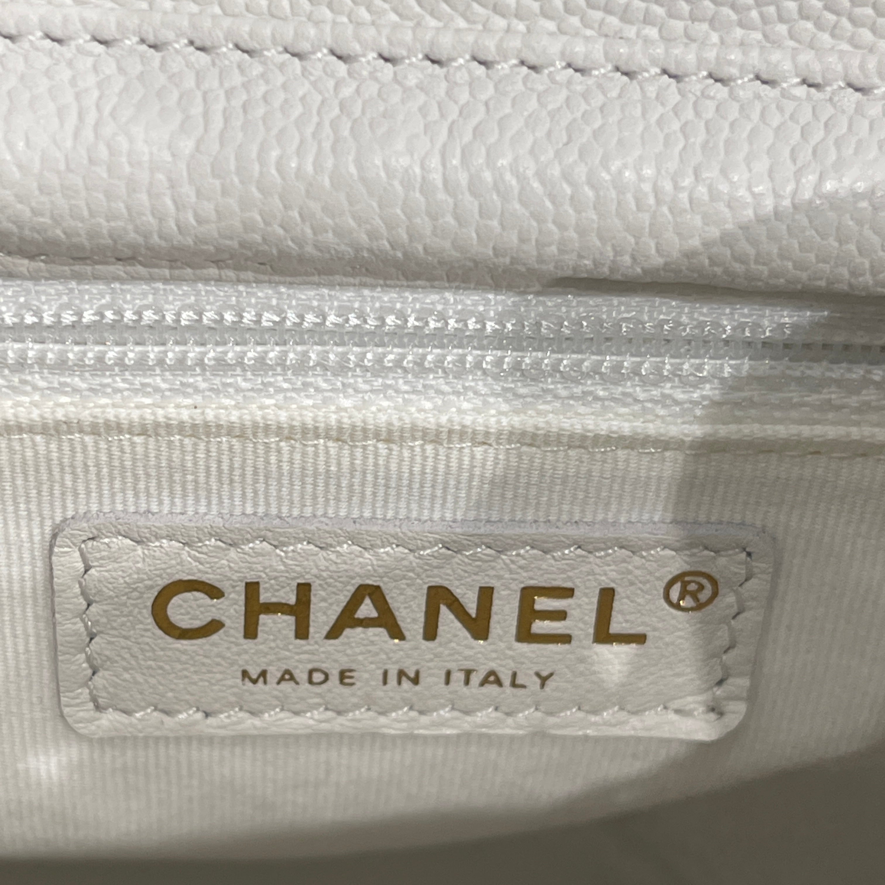 CHANEL 2022 Cruise Matelasse Coco Mark Caviar Skin Back Pack AS3290 シャネル 2022クルーズ マトラッセ ココマーク キャビアスキン バックパック