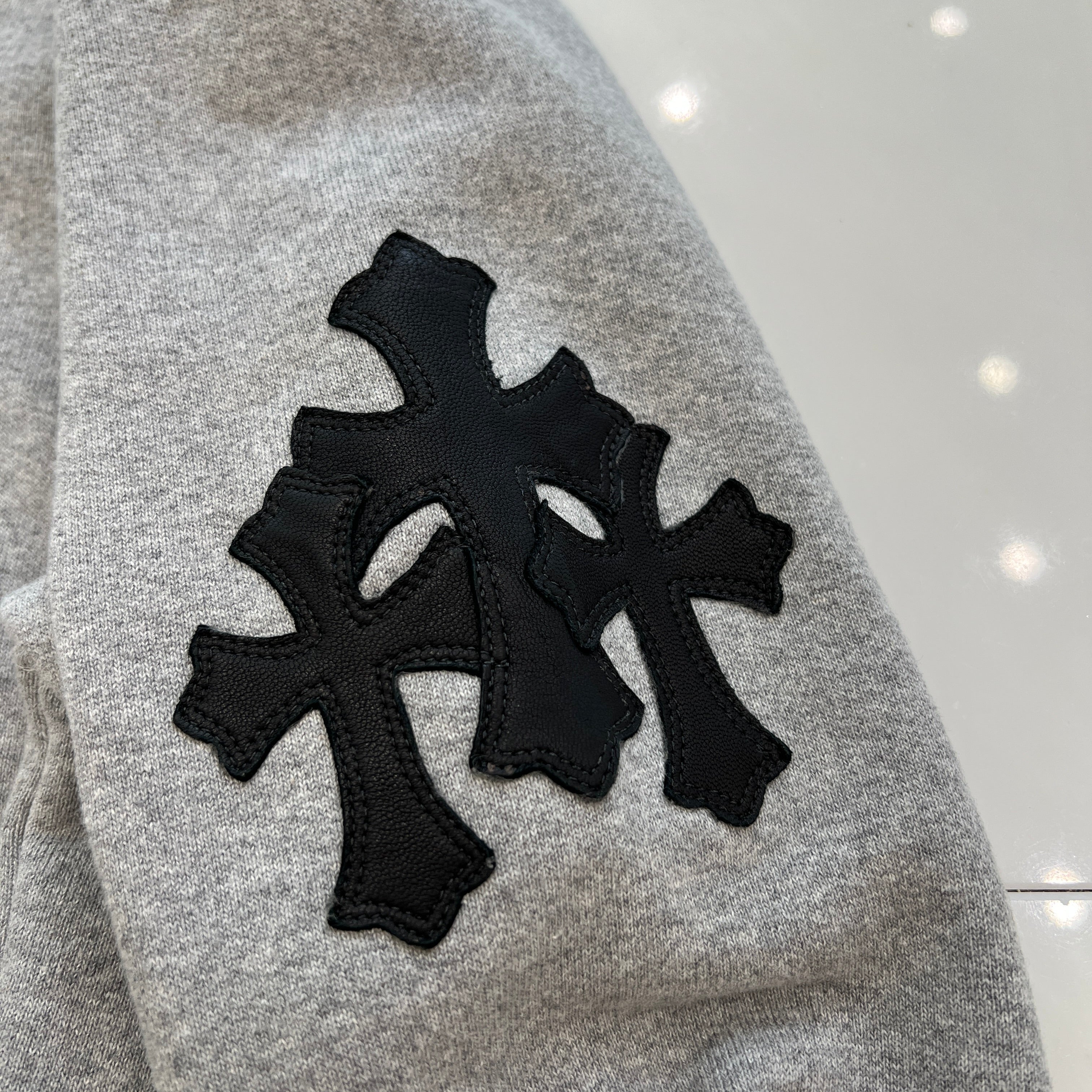CHROME HEARTS Y NOT Cemetery Cross Leather Patch Sweatshirt Size L クロムハーツ ワイノット セメタリークロス レザーパッチ スウェットシャツ サイズL