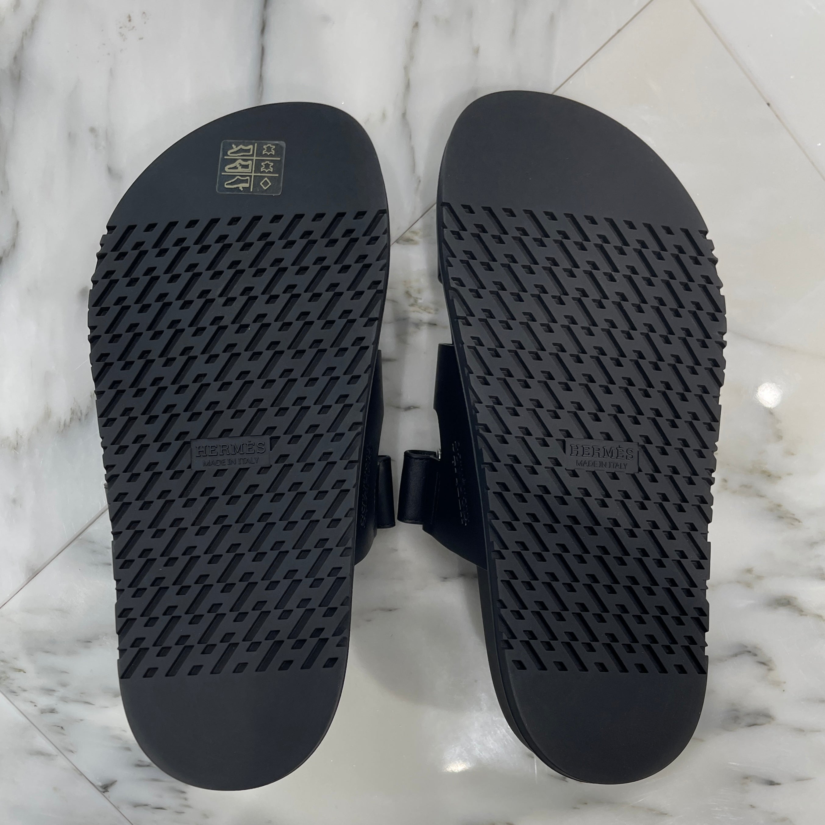 HERMES 2024SS Sandales "Femme Chypre" Noir H刻印 Size 375（24.5cm） エルメス サンダル "シプレ" ノアール サイズ375（24.5cm）