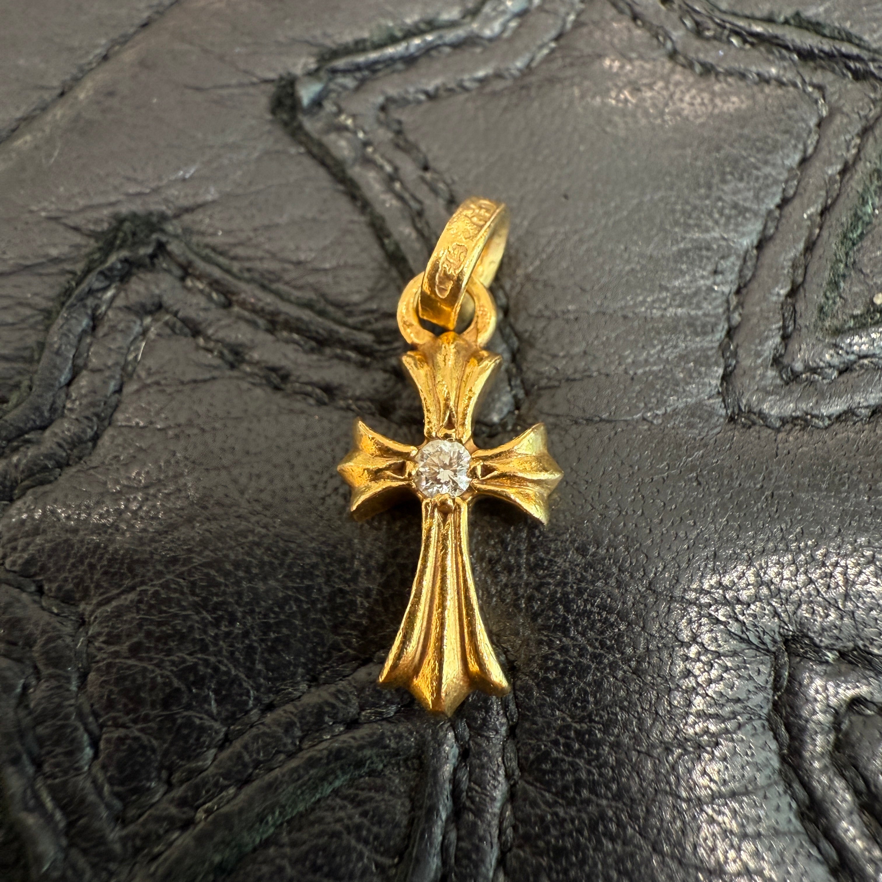 CHROME HEARTS 22K Baby Fat Cross 1 Diamond Pendant Top クロムハーツ 22K ベイビーファット クロス 両面1ダイヤモンド ペンダントトップ