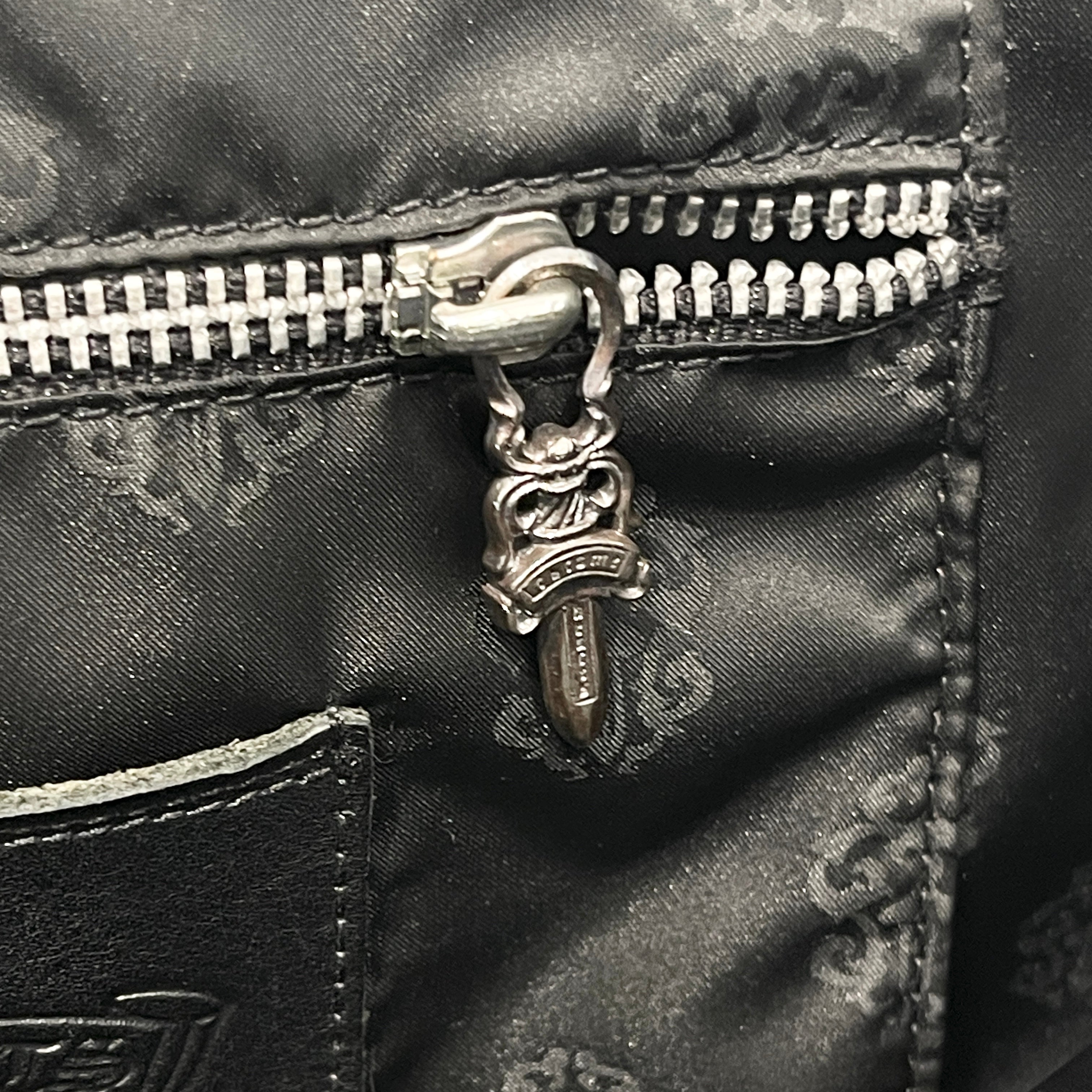 CHROME HEARTS 1 Cross Leather Patch Small CH Cross FS Leather Tote