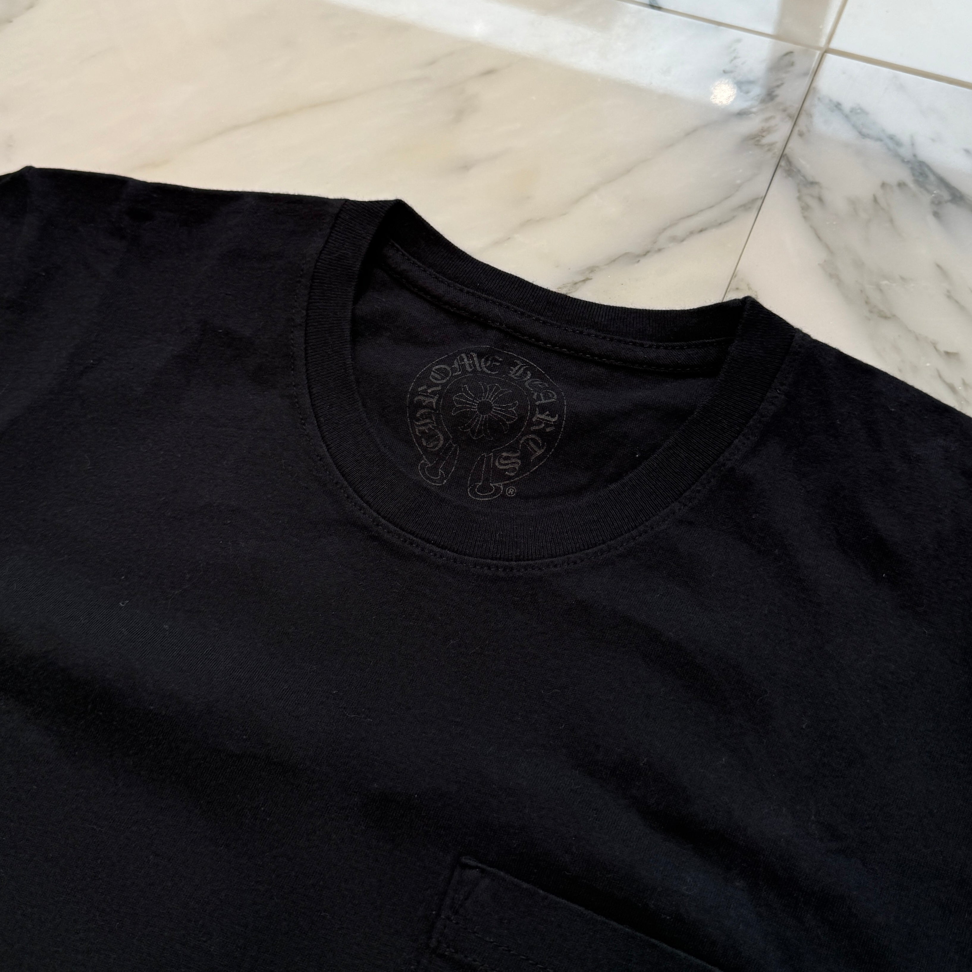 CHROME HEARTS Made In Hollywood Vertical Logo Tee Size S クロムハーツ メイドインハリウッド ヴァーティカルロゴ Tシャツ サイズS