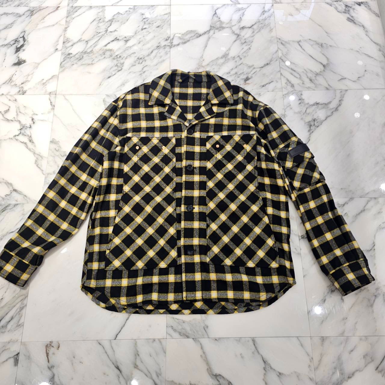 VERSACE 2023AW Leather Logo Patch Wool Blend Check Overshirt 1010265 1A07963 Size M ヴェルサーチェ レザーロゴパッチ ウールブレンド チェック オーバーシャツ サイズM