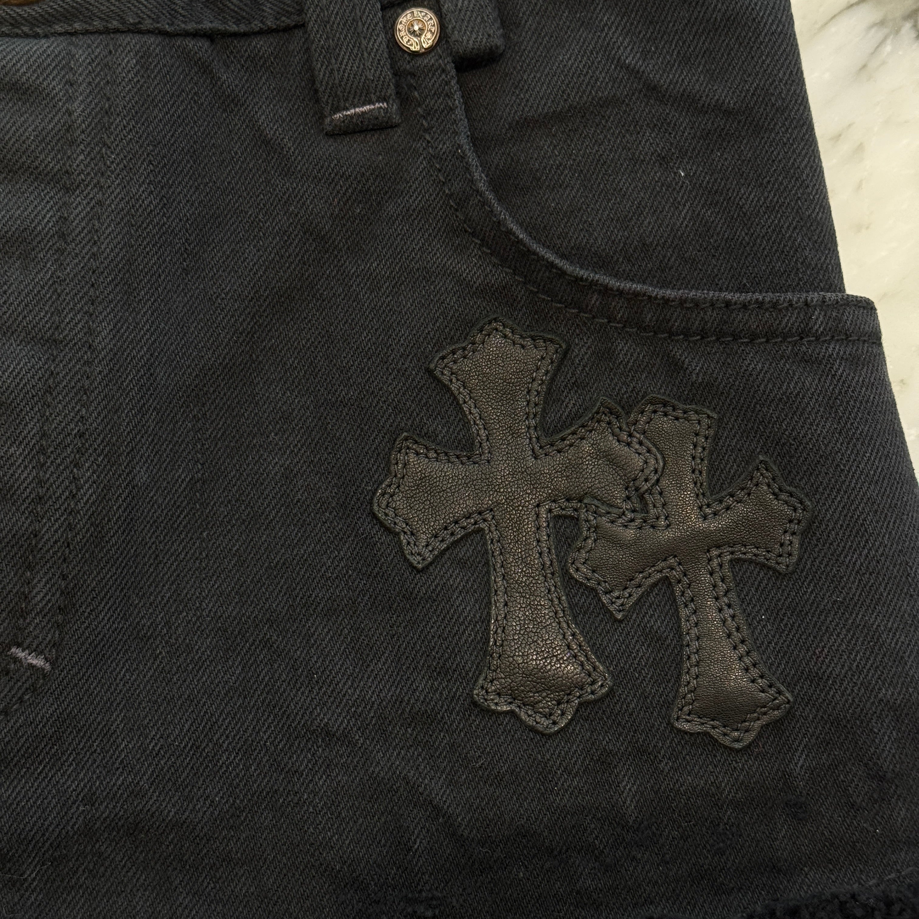 CHROME HEARTS Studded Leather Cross Patch Denim Short Pants クロムハーツ スタッズ レザークロスパッチ デニムショートパンツ