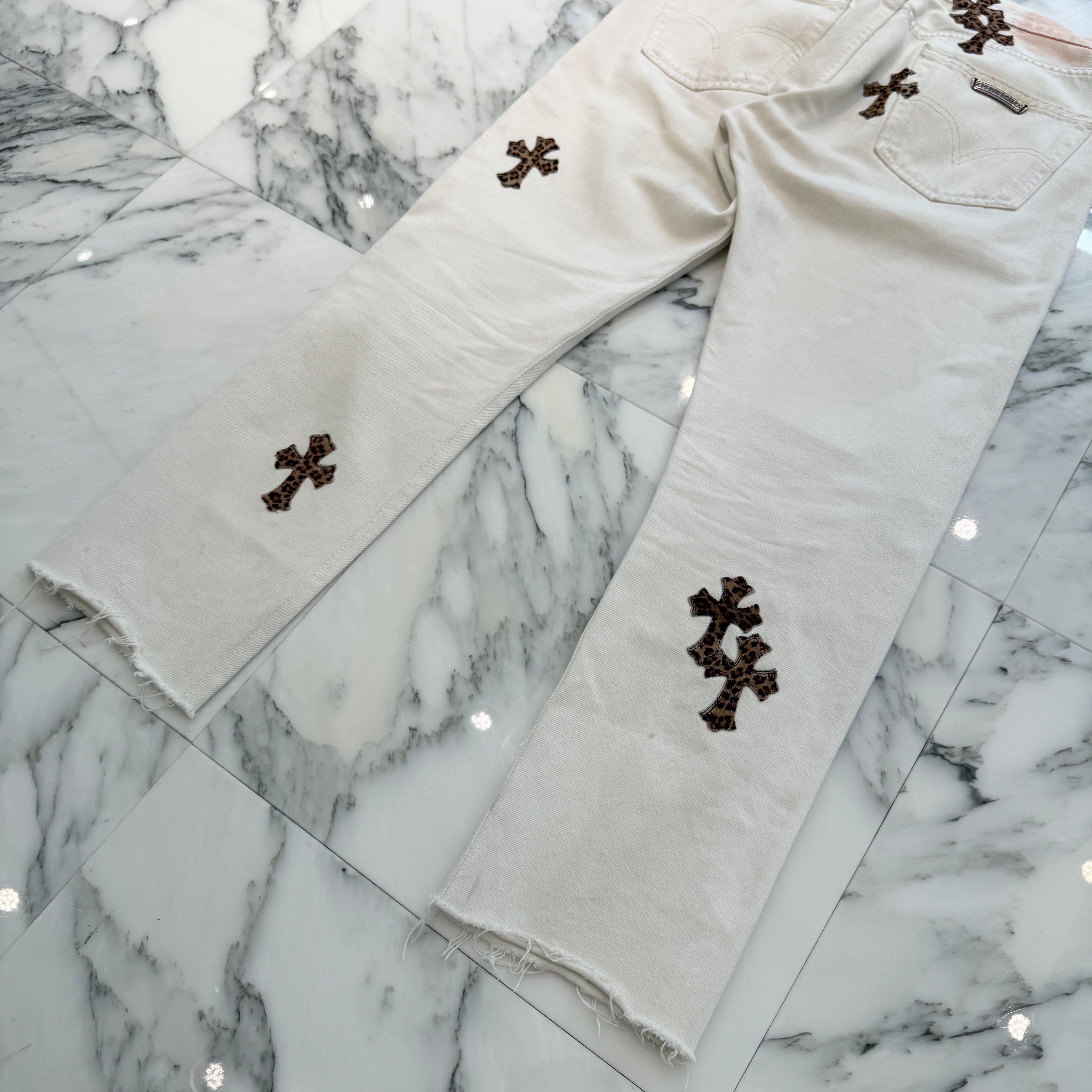 CHROME HEARTS × Levi's Body VNTG Leopard Harako Leather Cross Patch Cotton Denim Pants Size 32 クロムハーツ × リーバイス ボディ レオパード ハラコ レザークロスパッチ コットン デニムパンツ サイズ32