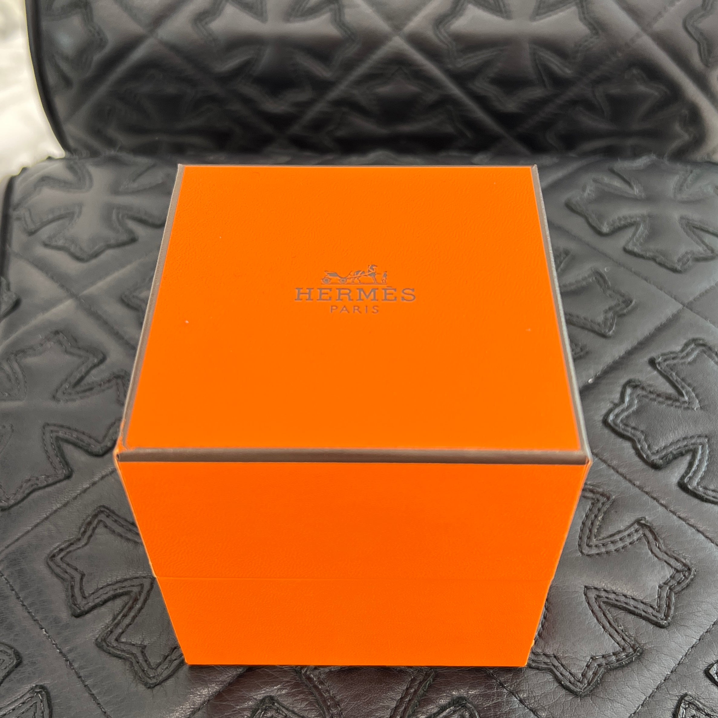 HERMES Chaine d'Ancre MM 16 シェーヌダンクル HERMES Chaine d'Ancre MM 16 エルメス シェーヌダンクル MM 16コマ