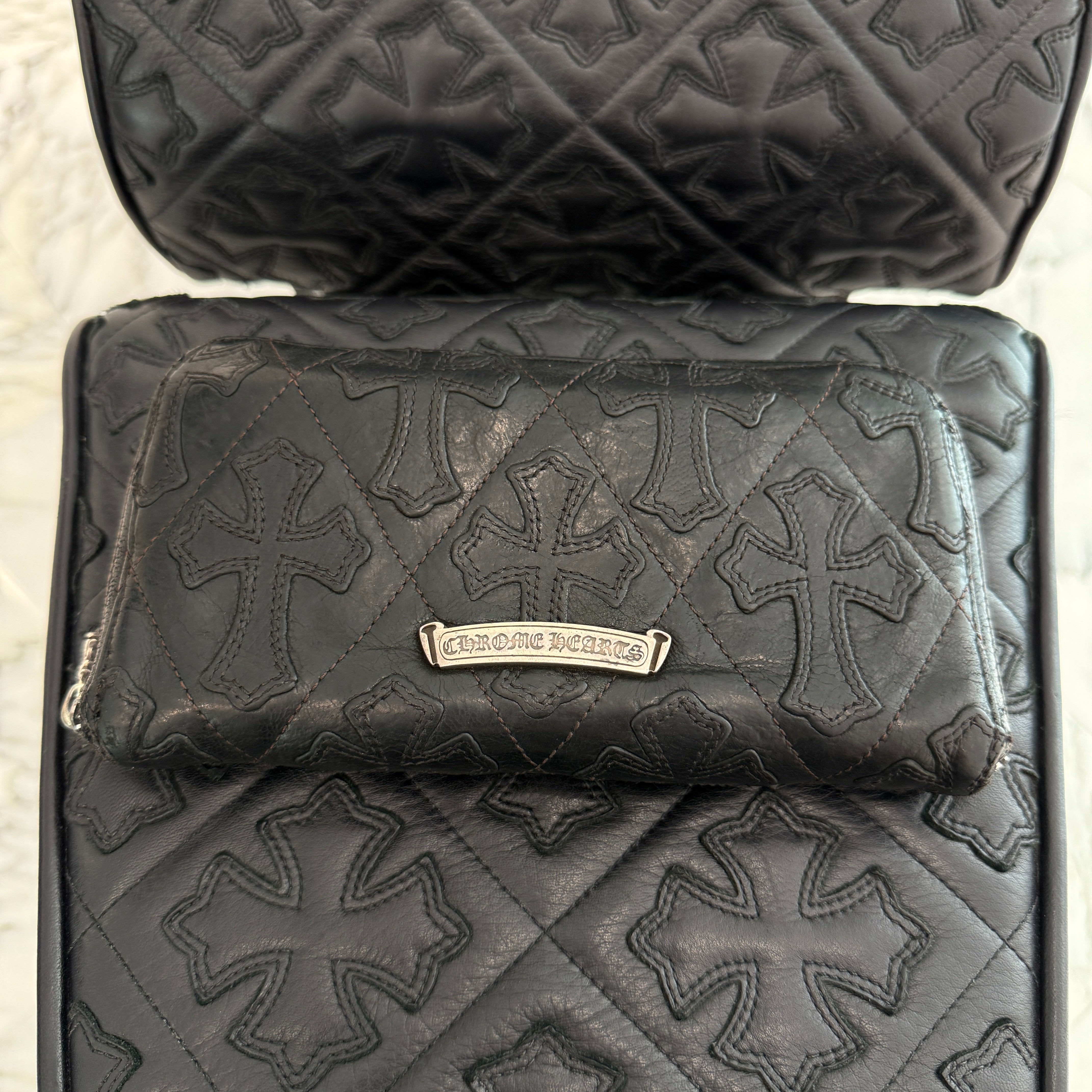CHROME HEARTS Cemetery Cross Leather Patch Quilting Leather Wallet クロムハーツ セメタリークロス レザーパッチ キルティングレザー ウォレット