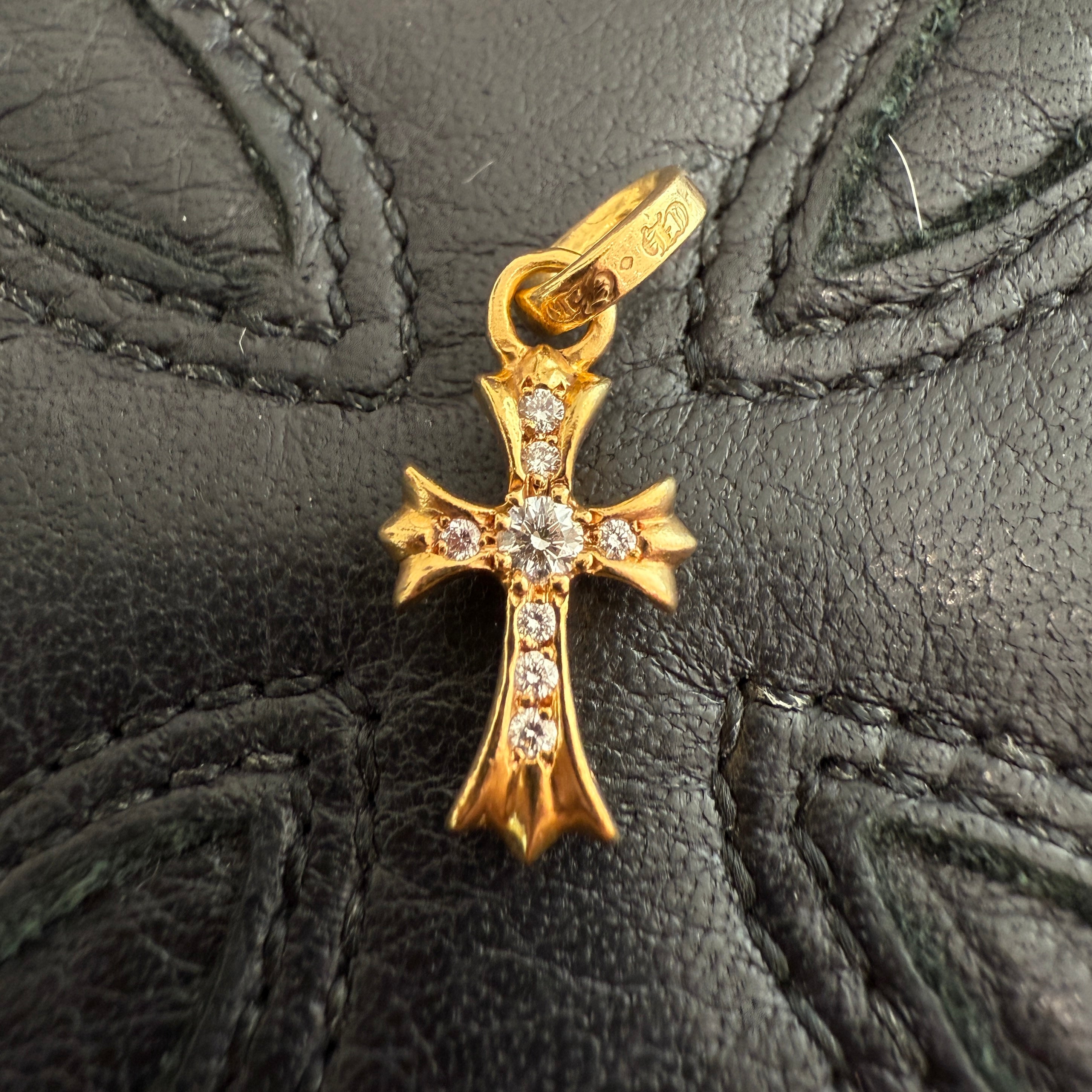 CHROME HEARTS 22K Baby Fat Cross Pave Diamond Pendant Top クロムハーツ 22K ベビーファット クロス パヴェダイヤモンド ペンダントトップ