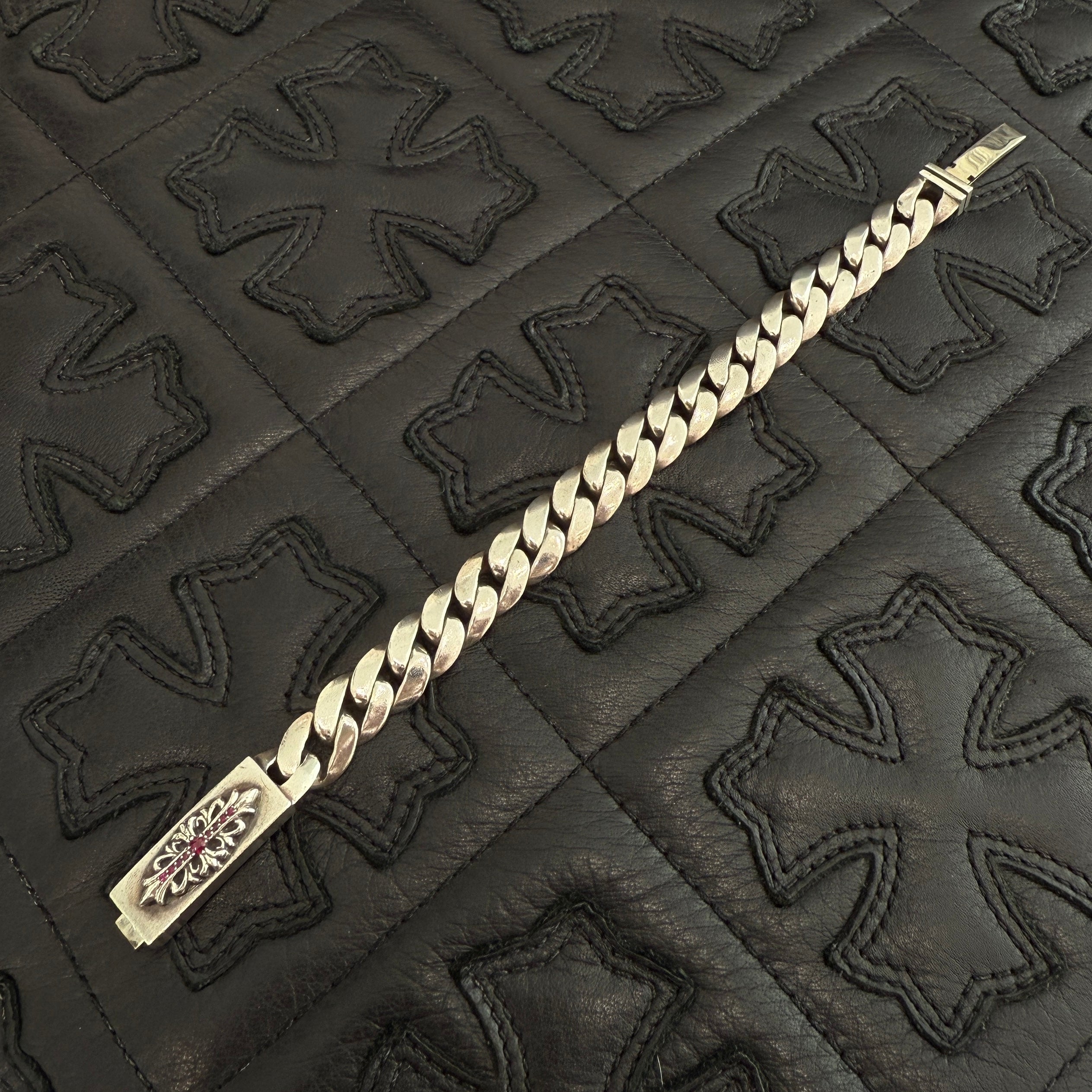 CHROME HEARTS Baby ID Floral Cross Bracelet Pave Ruby 20LINK クロムハーツ ベビー ID フローラルクロス ブレスレット パヴェルビー 20リンク シルバー925