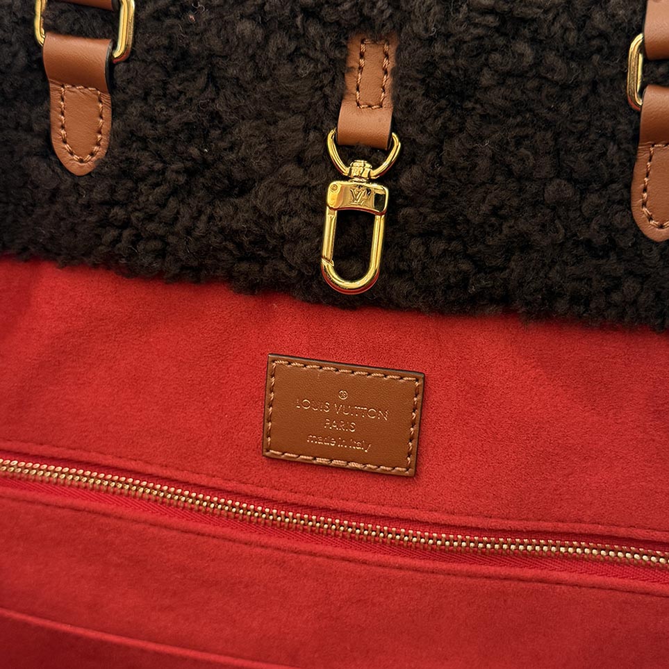 LOUIS VUITTON On the Go GM Monogram Teddy Shearing Tote Bag M55420 ルイヴィトン オンザゴー GM モノグラム・テディ シアリング トートバッグ