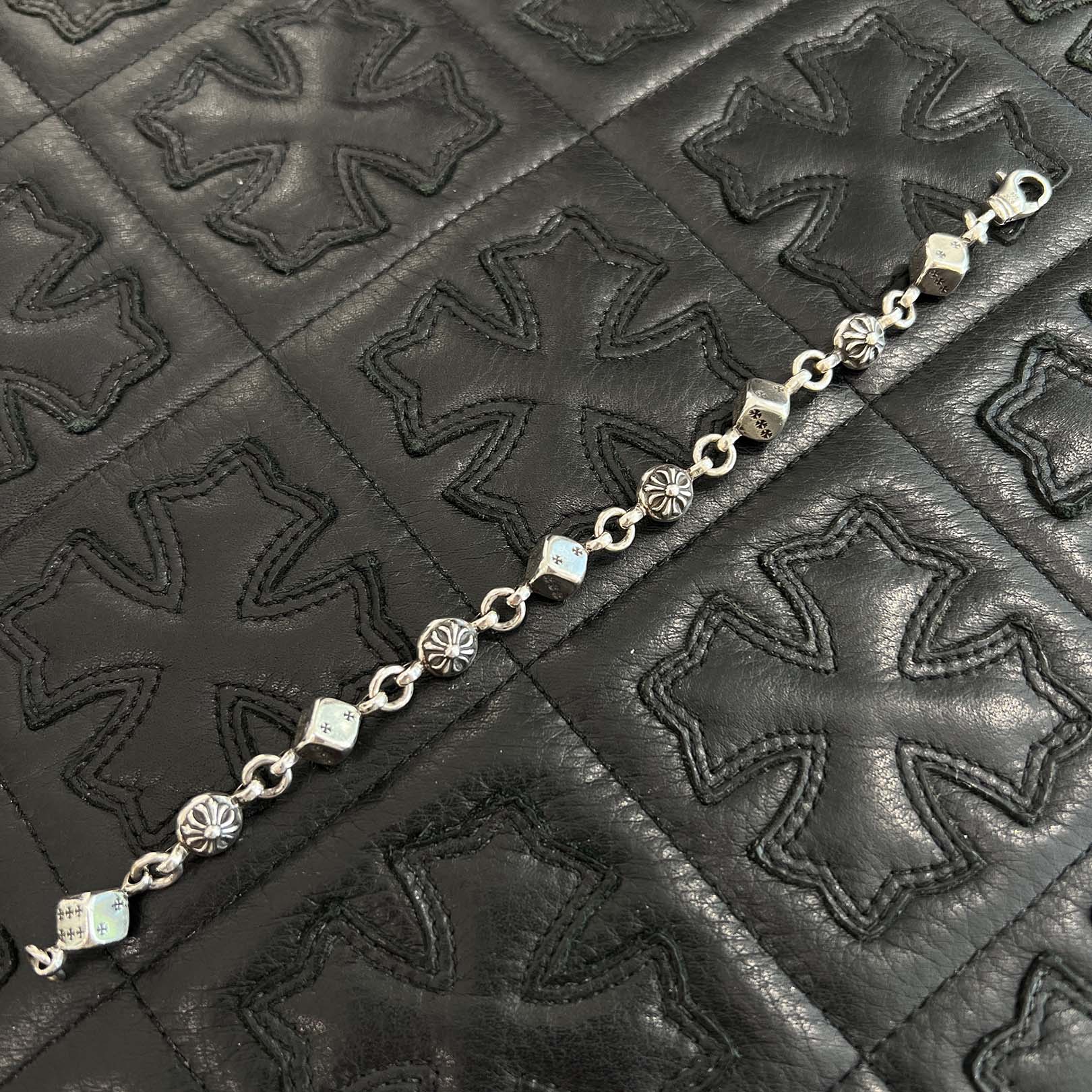 CHROME HEARTS ブレスレット ダイスクロスボール 9LINK CHROME HEARTS DICE Cross Ball Silver Bracelet Size 9 LINK クロム