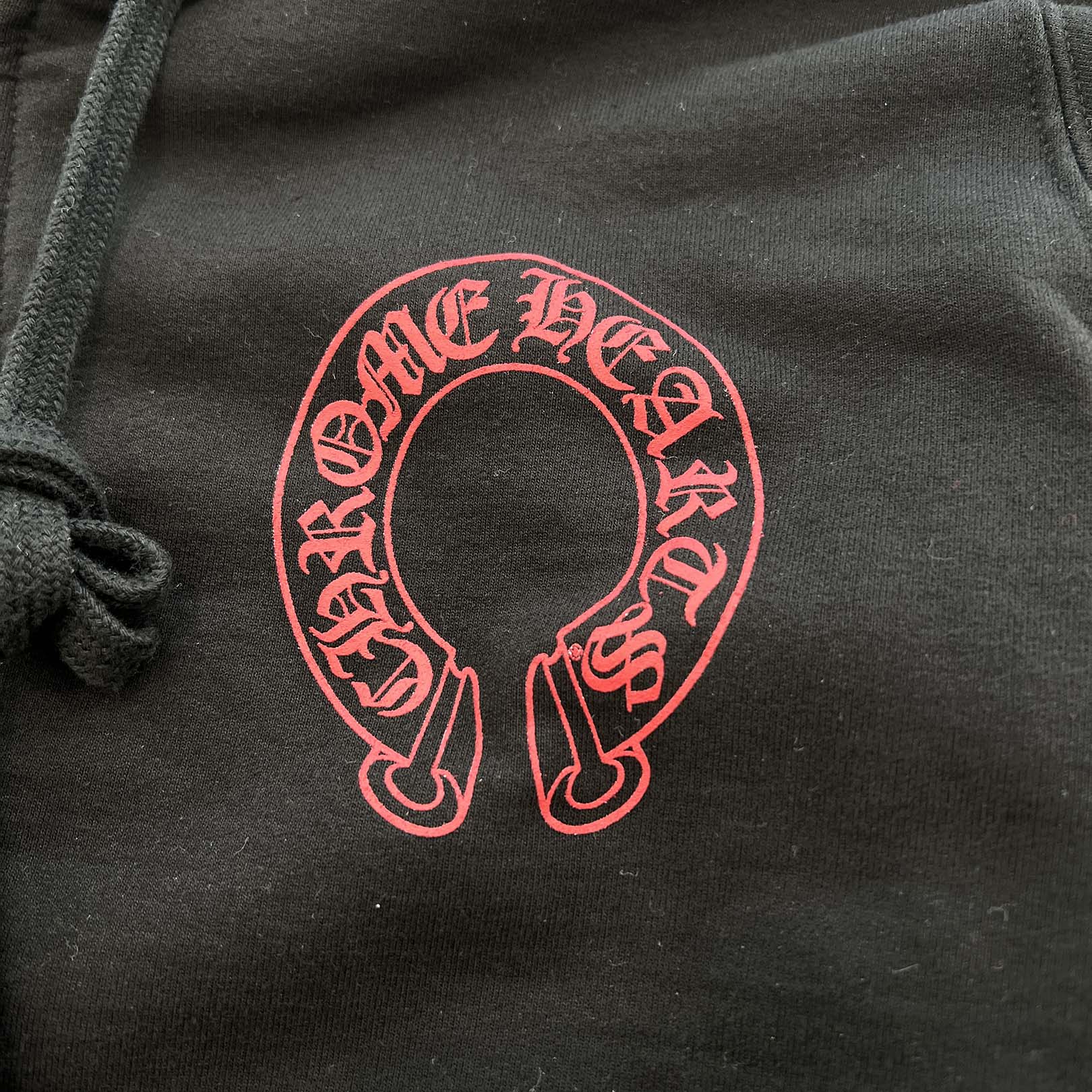 CHROME HEARTS Red Horseshoe Cemetery Cross Zip Up Hoodie Size S
