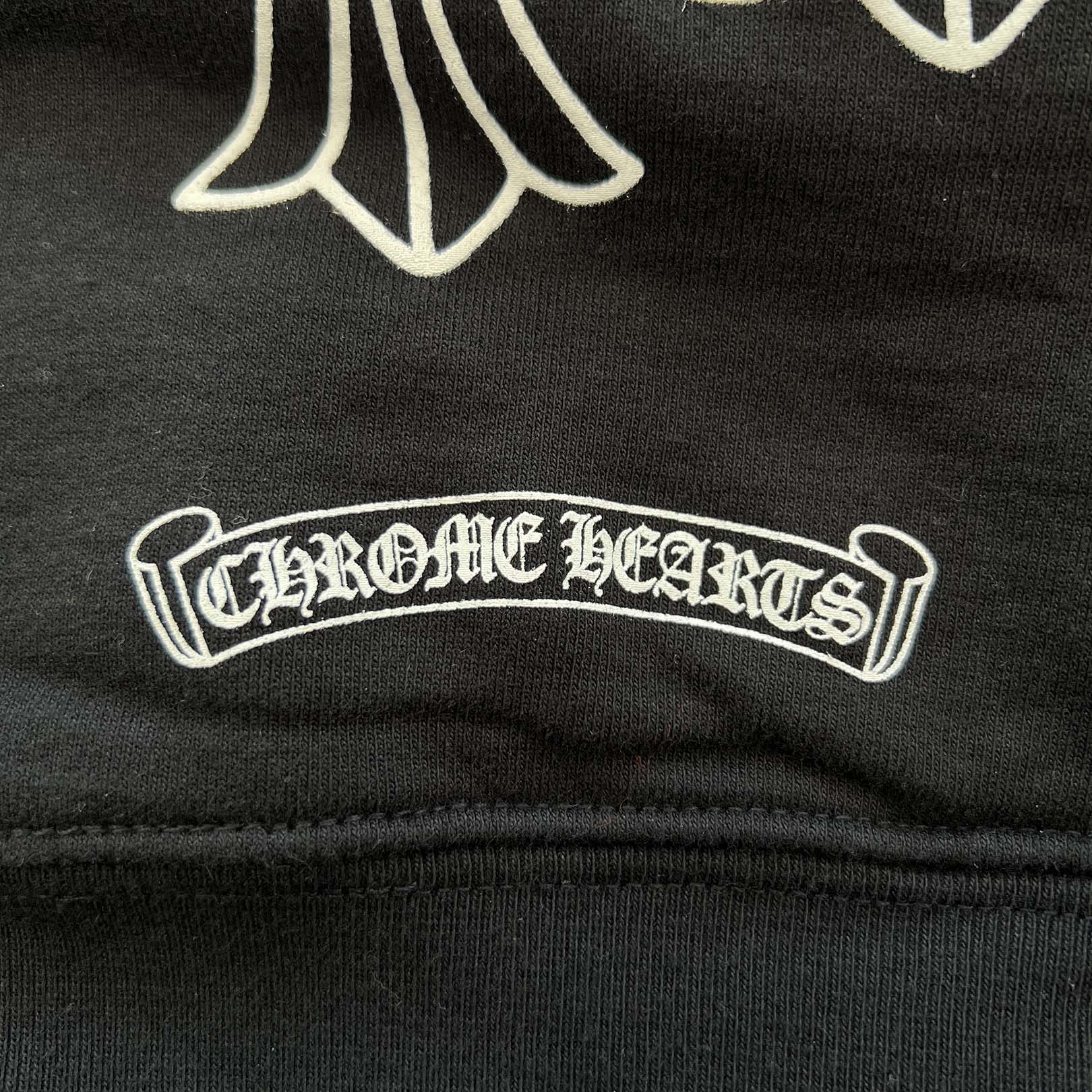 CHROME HEARTS Red Horseshoe Cemetery Cross Zip Up Hoodie Size S