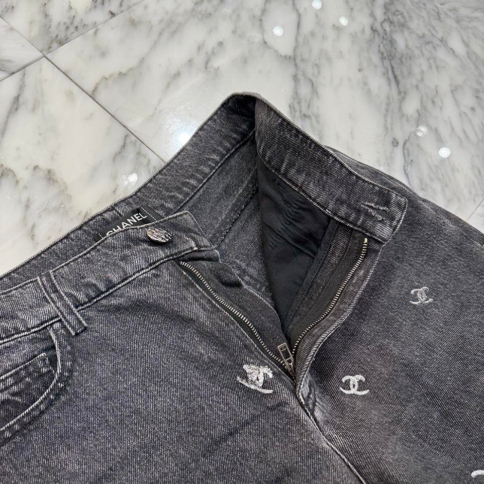 CHANEL Coco Mark Glitter Denim Pants P71639V63193 Size 38 シャネル ココマークグリッター デニムパンツ サイズ38