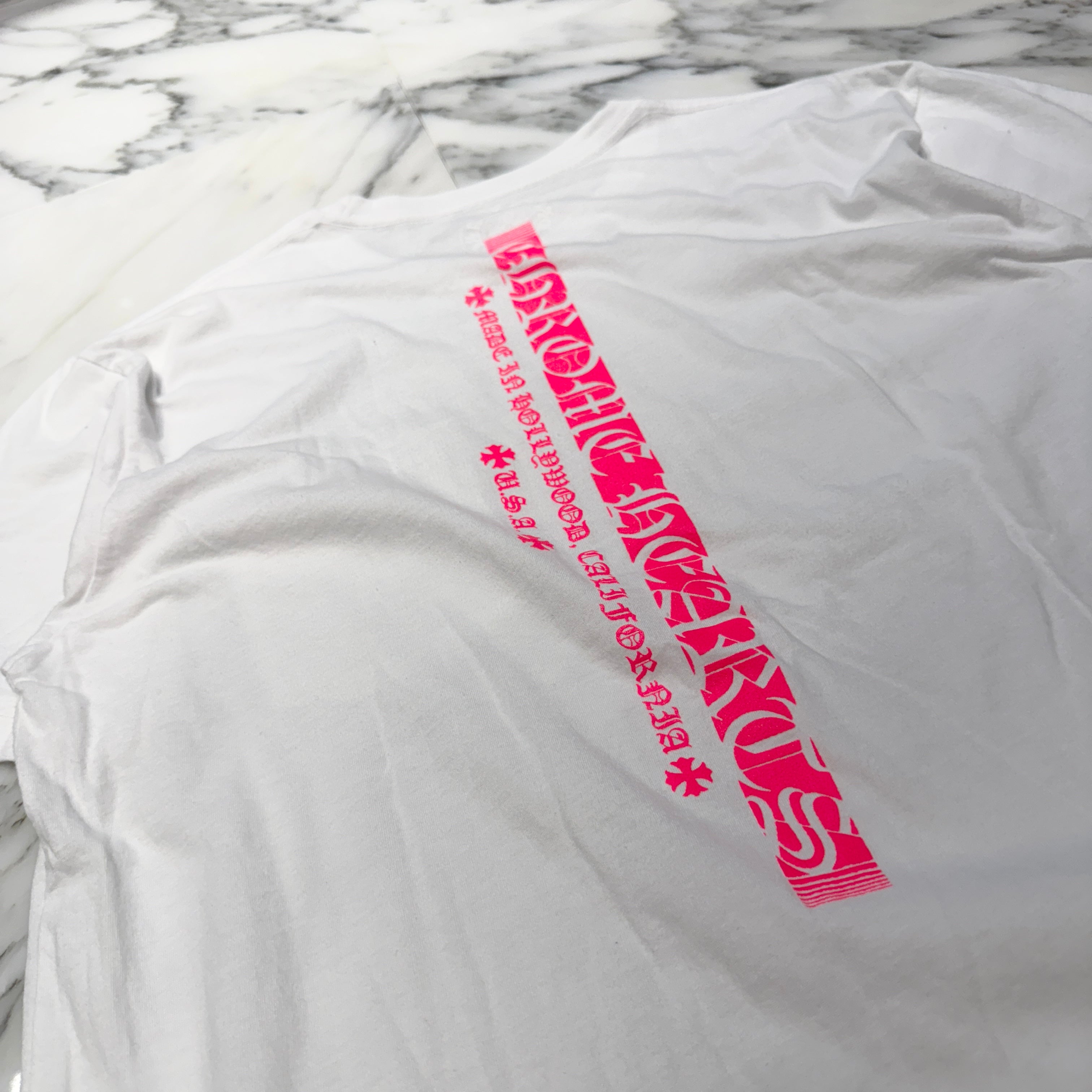 CHROME HEARTS Pink Made In Hollywood Vertical Logo Tee Size L